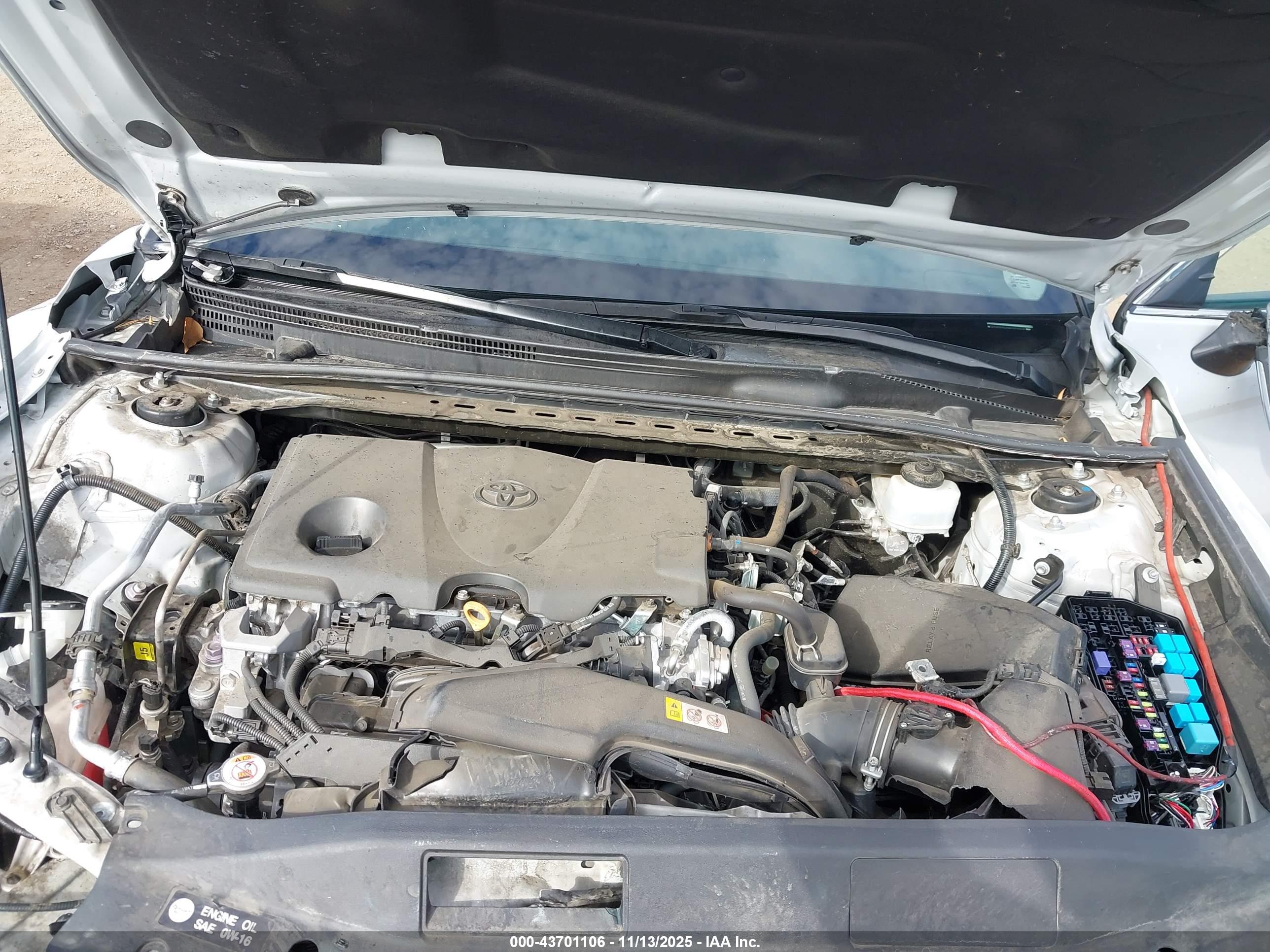 TOYOTA CAMRY image 10