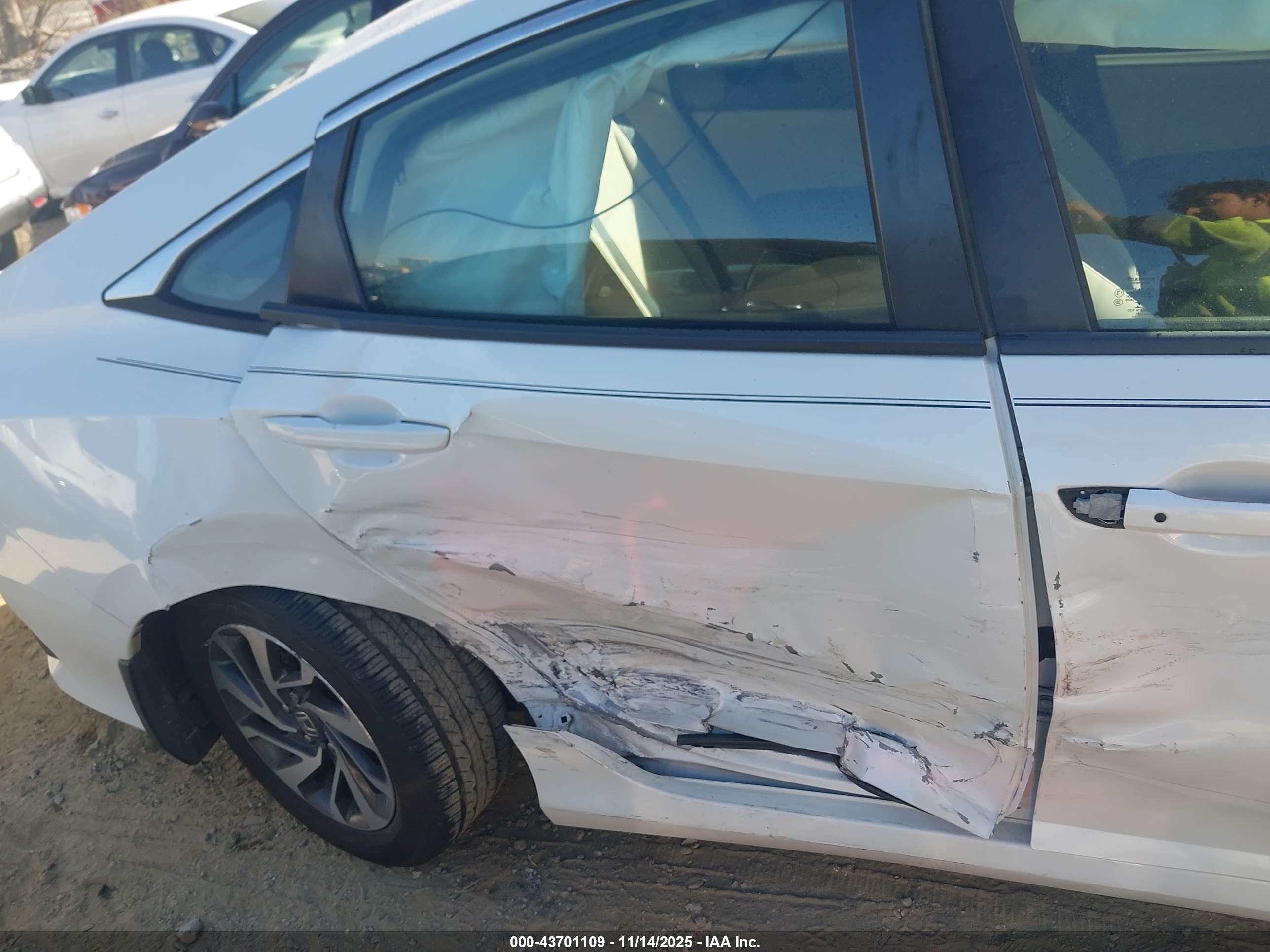 HONDA CIVIC image 6