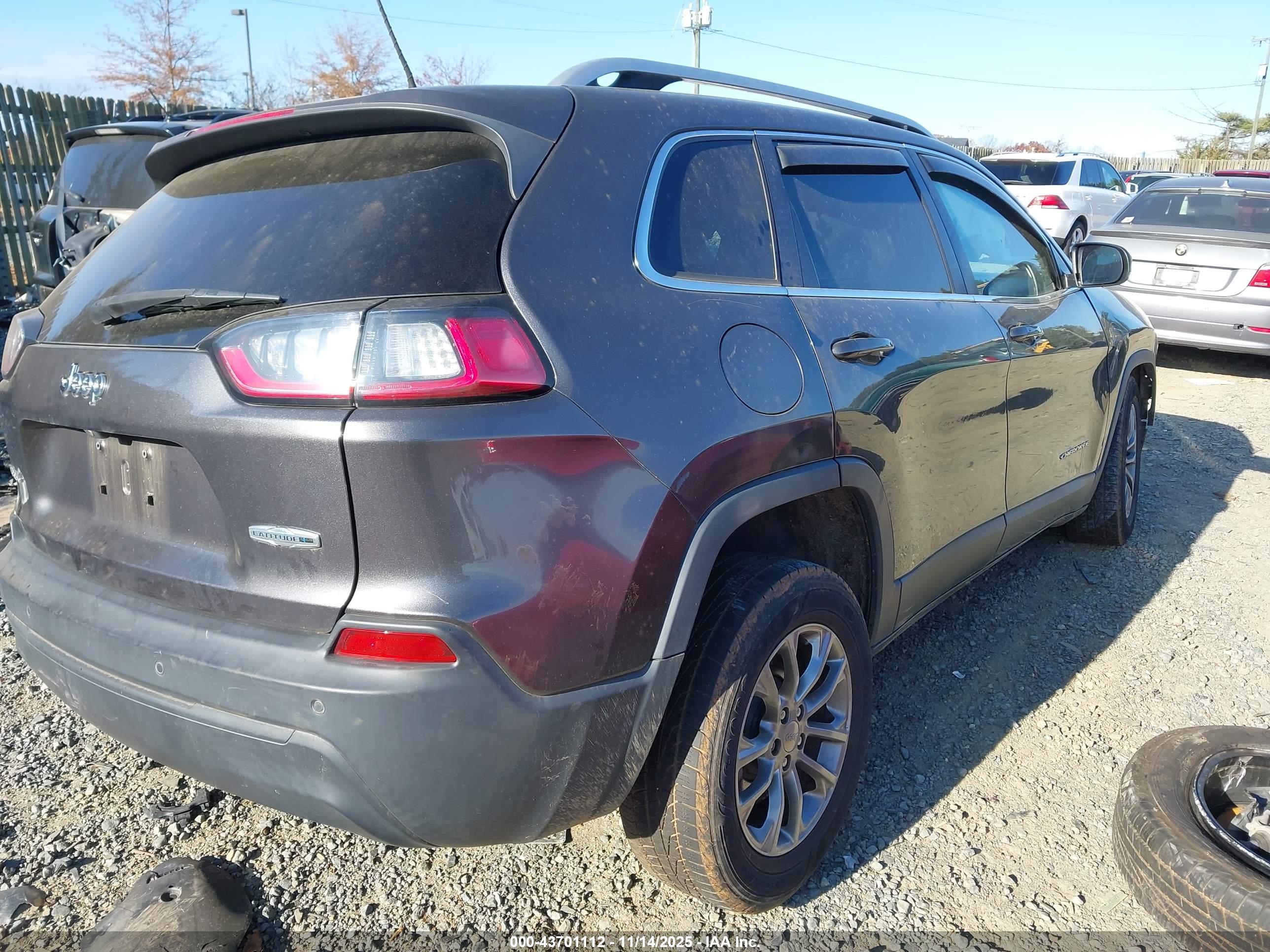 JEEP CHEROKEE image 4
