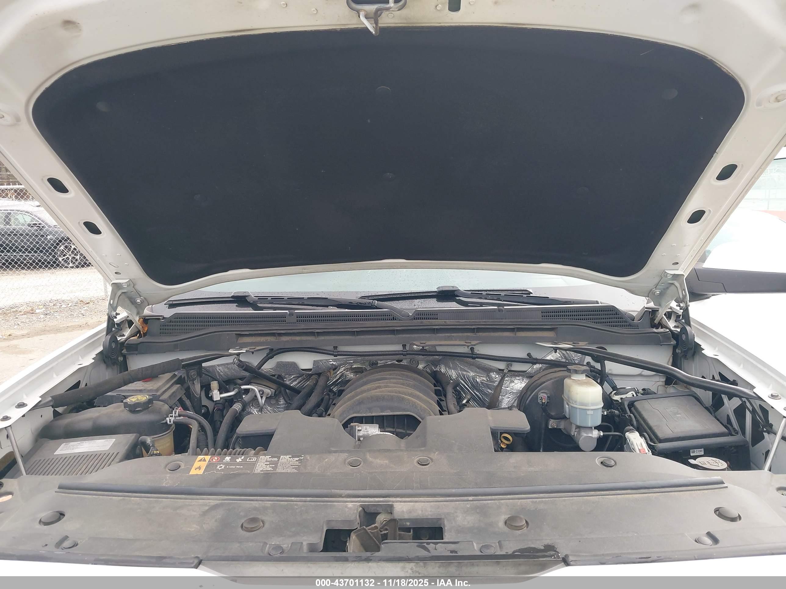 GMC SIERRA image 10