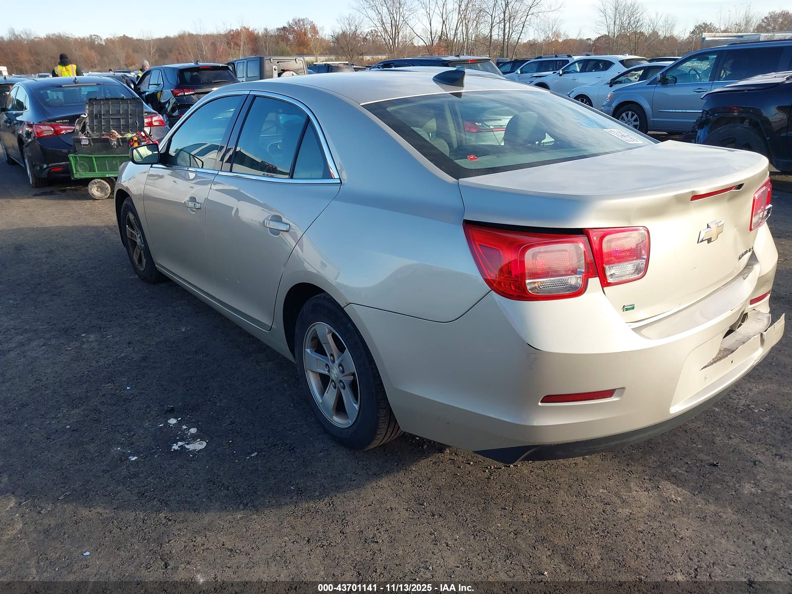 CHEVROLET MALIBU image 3