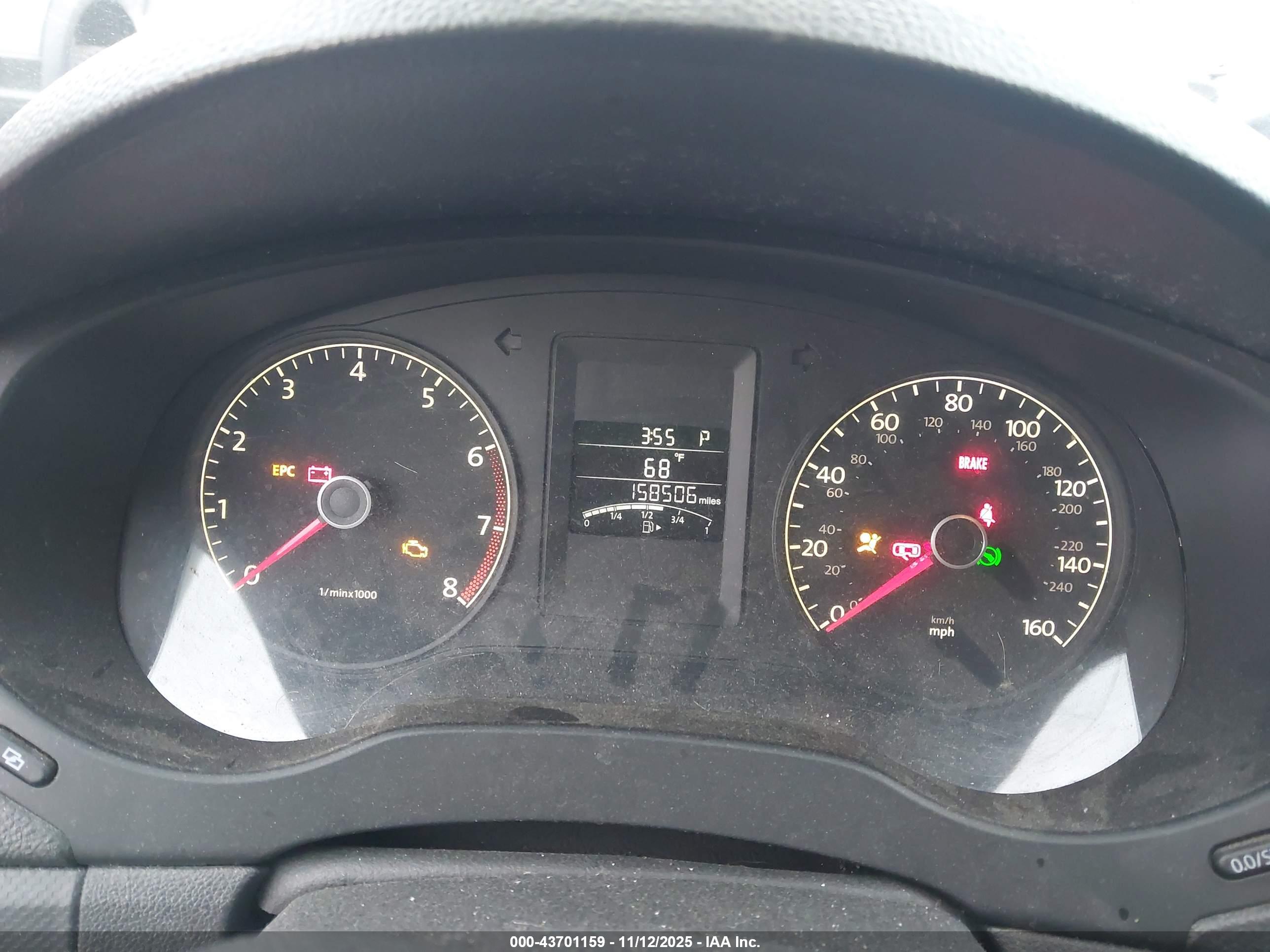 VOLKSWAGEN JETTA image 7