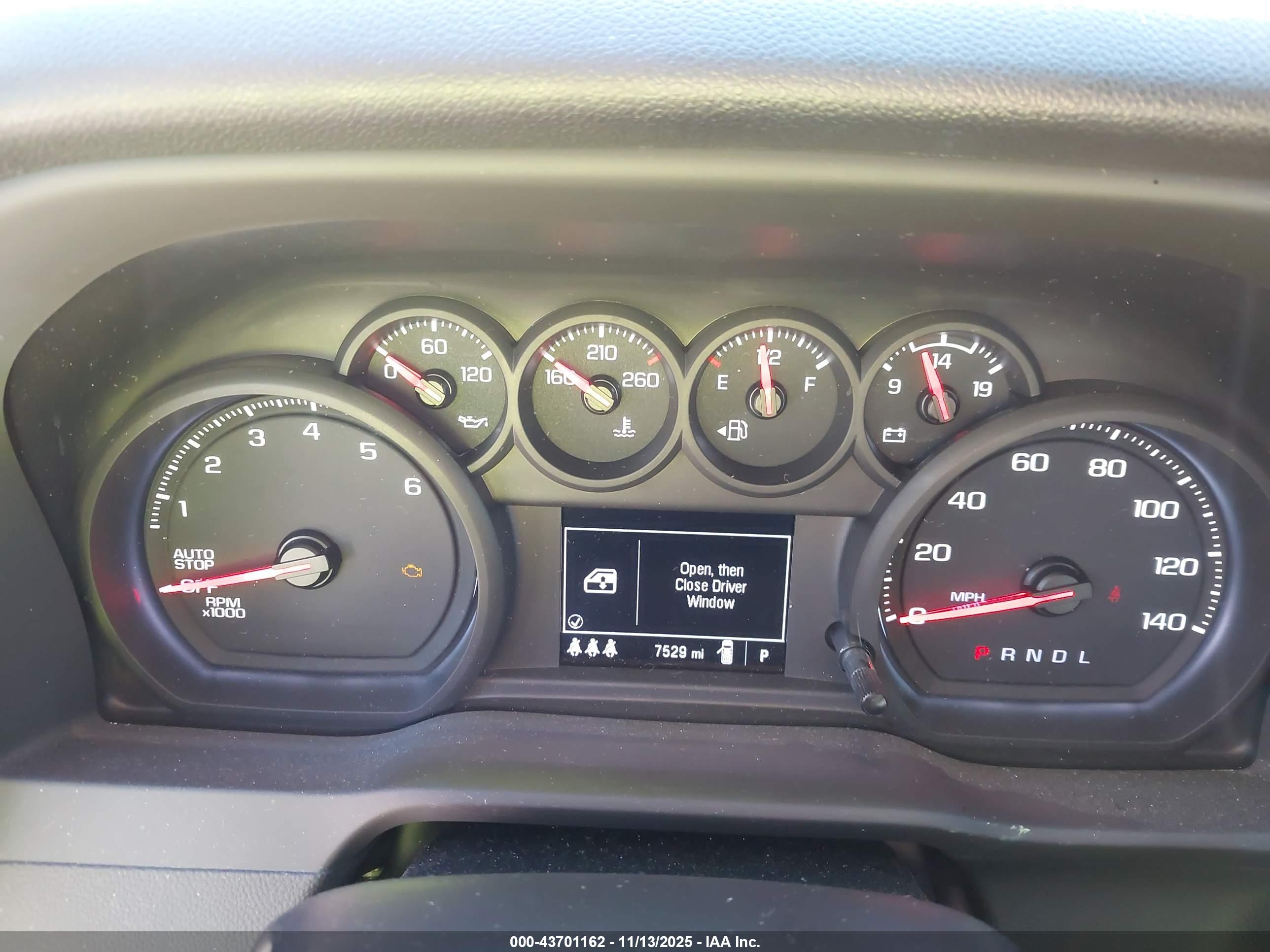 CHEVROLET SILVERADO image 7