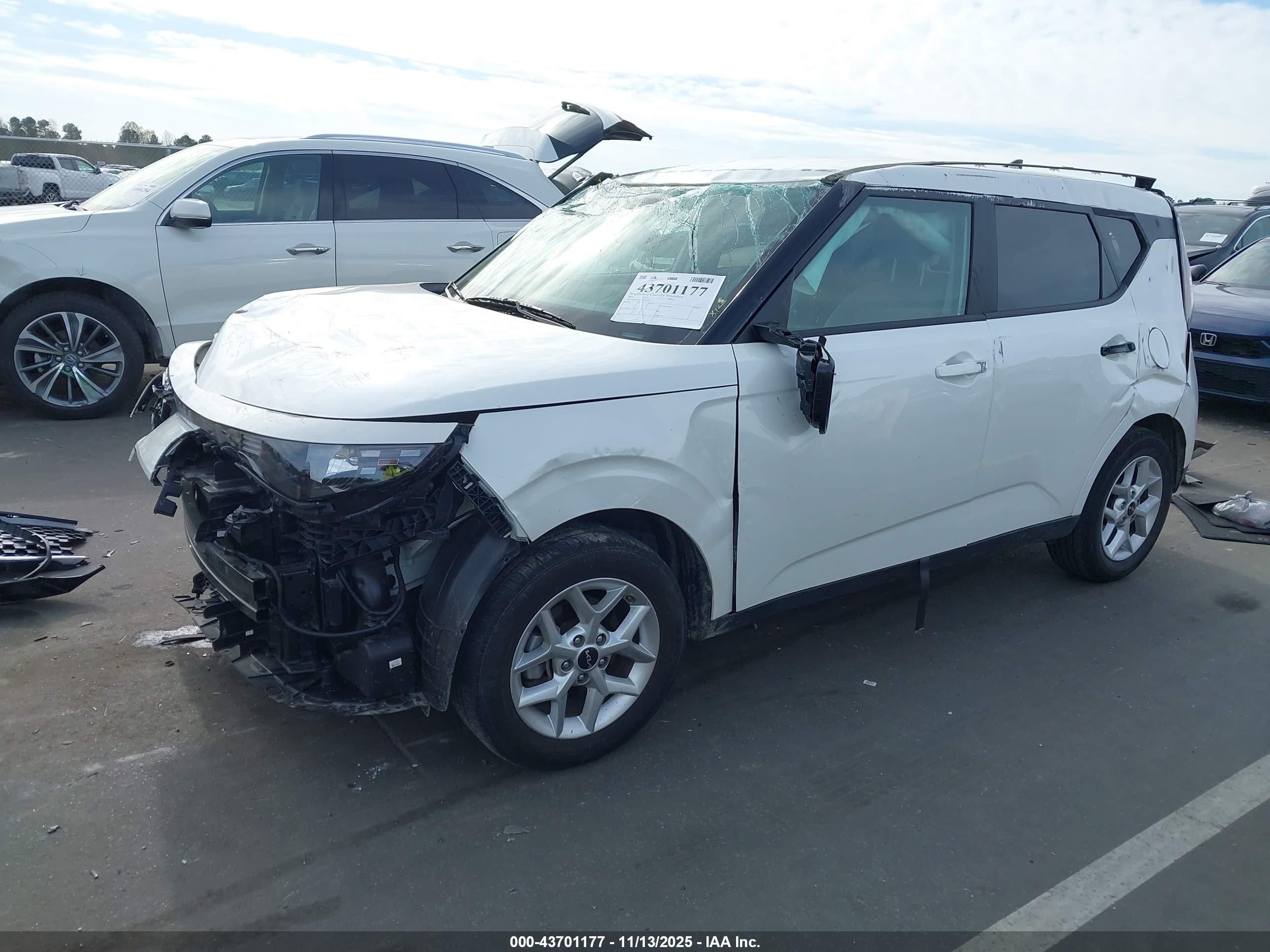 KIA SOUL image 2