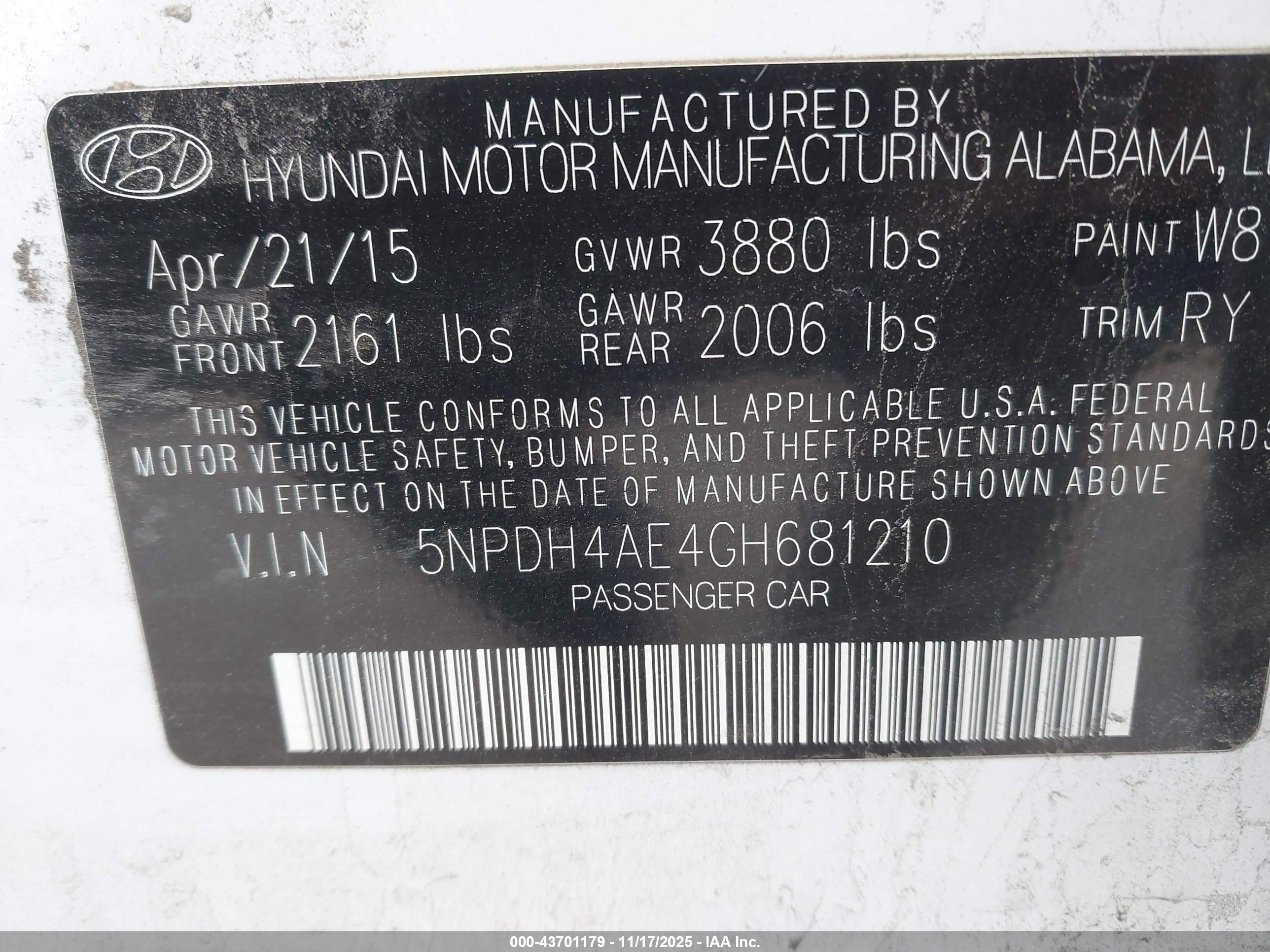 HYUNDAI ELANTRA image 9