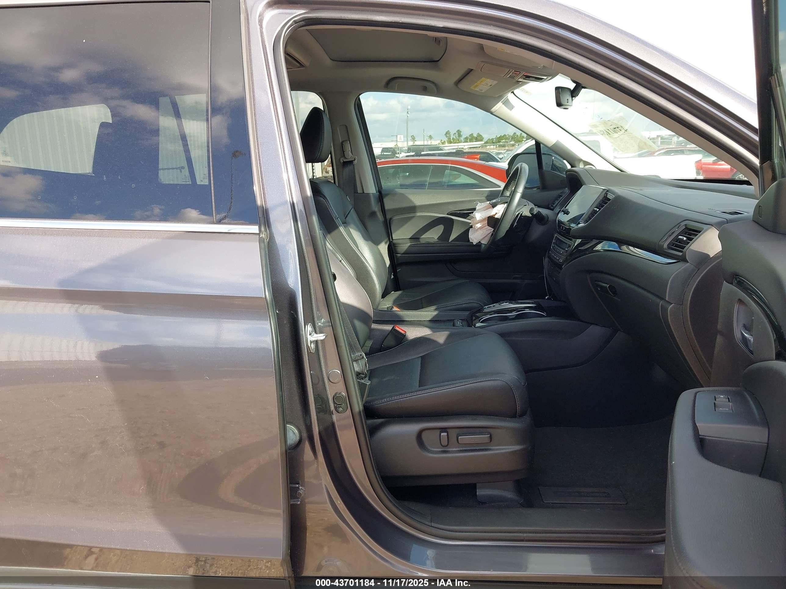 HONDA PILOT image 5