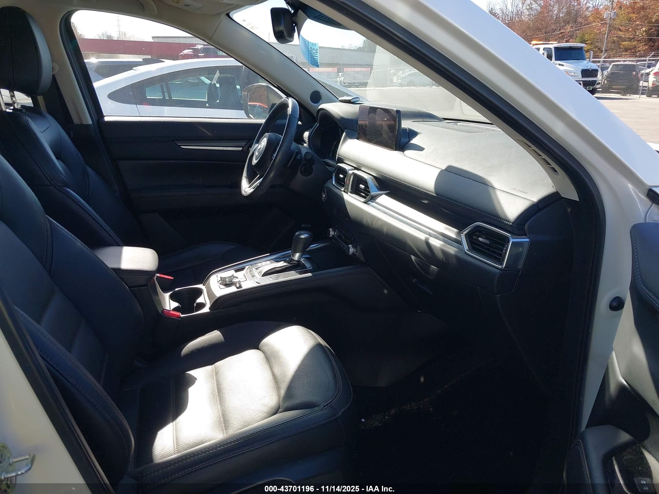 MAZDA CX-5 image 5