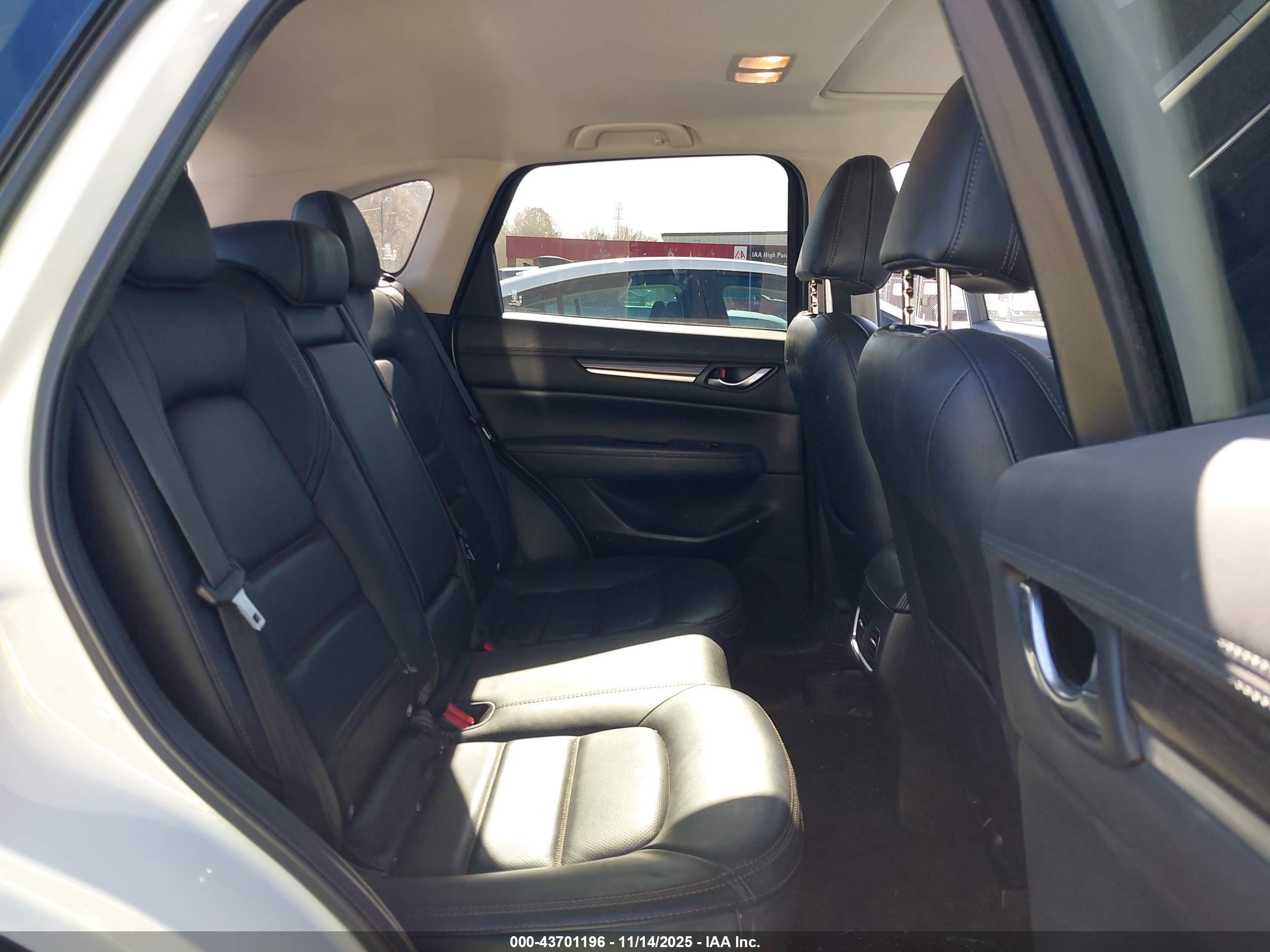 MAZDA CX-5 image 8