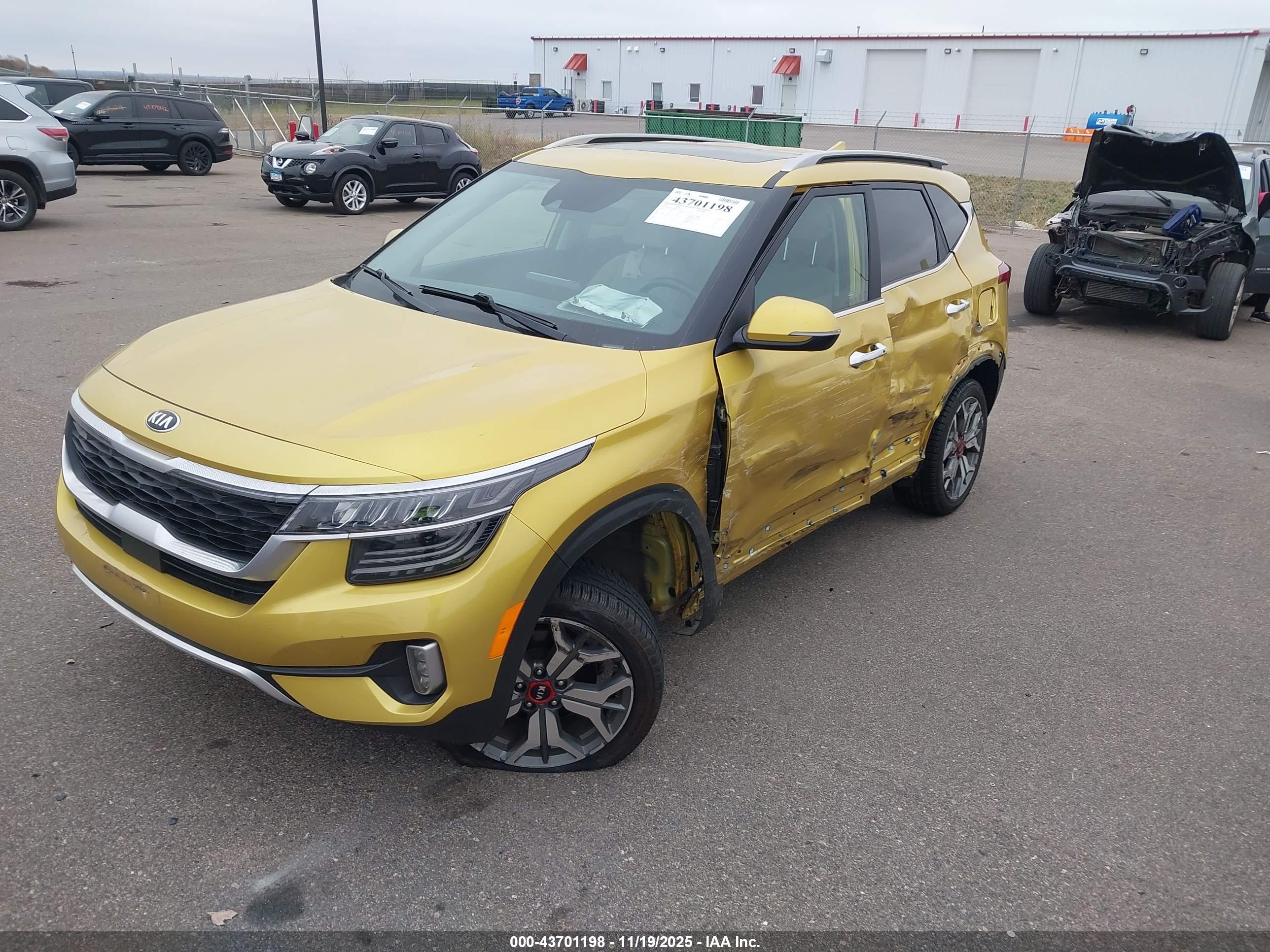 KIA SELTOS image 2