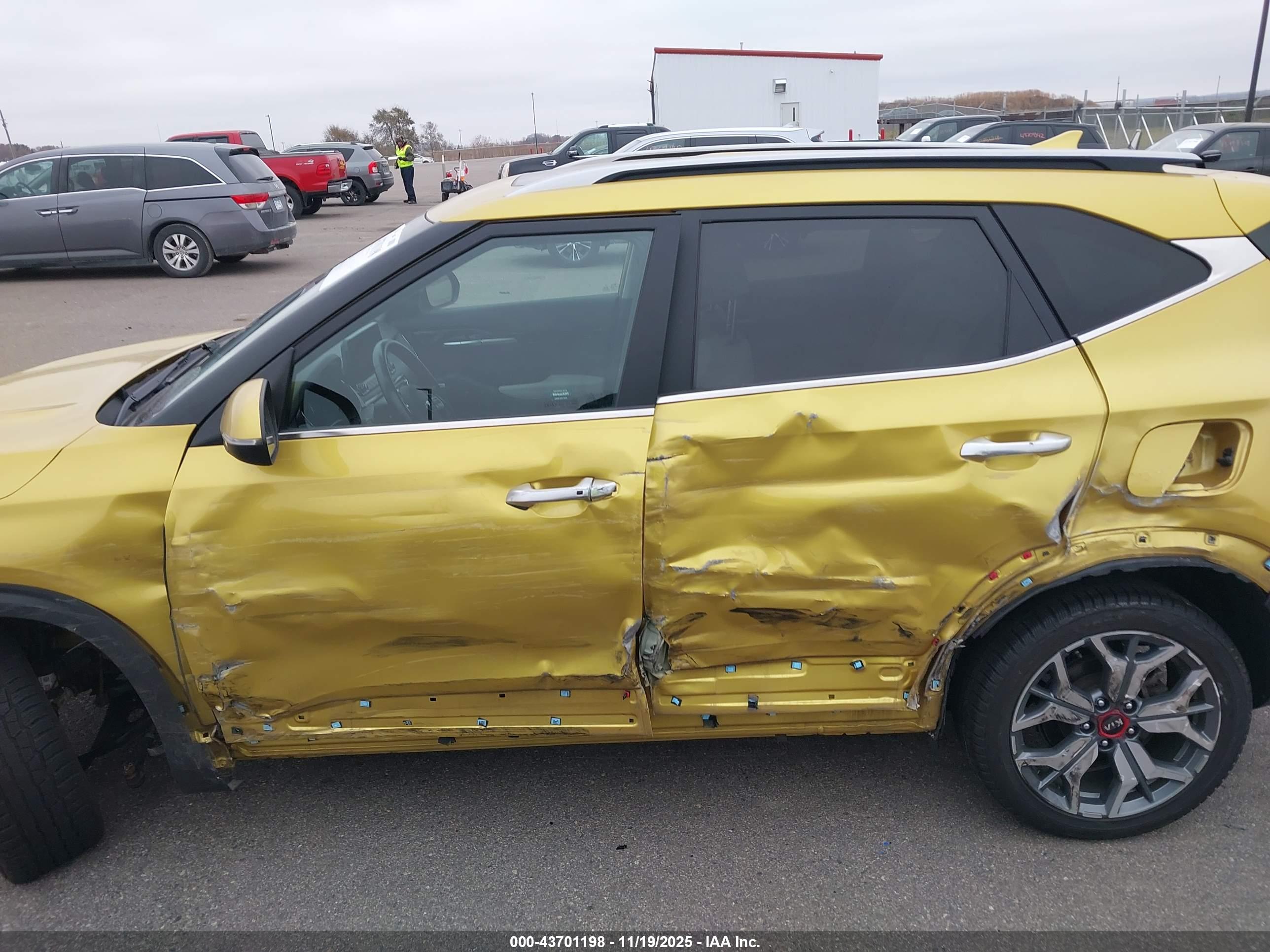 KIA SELTOS image 6