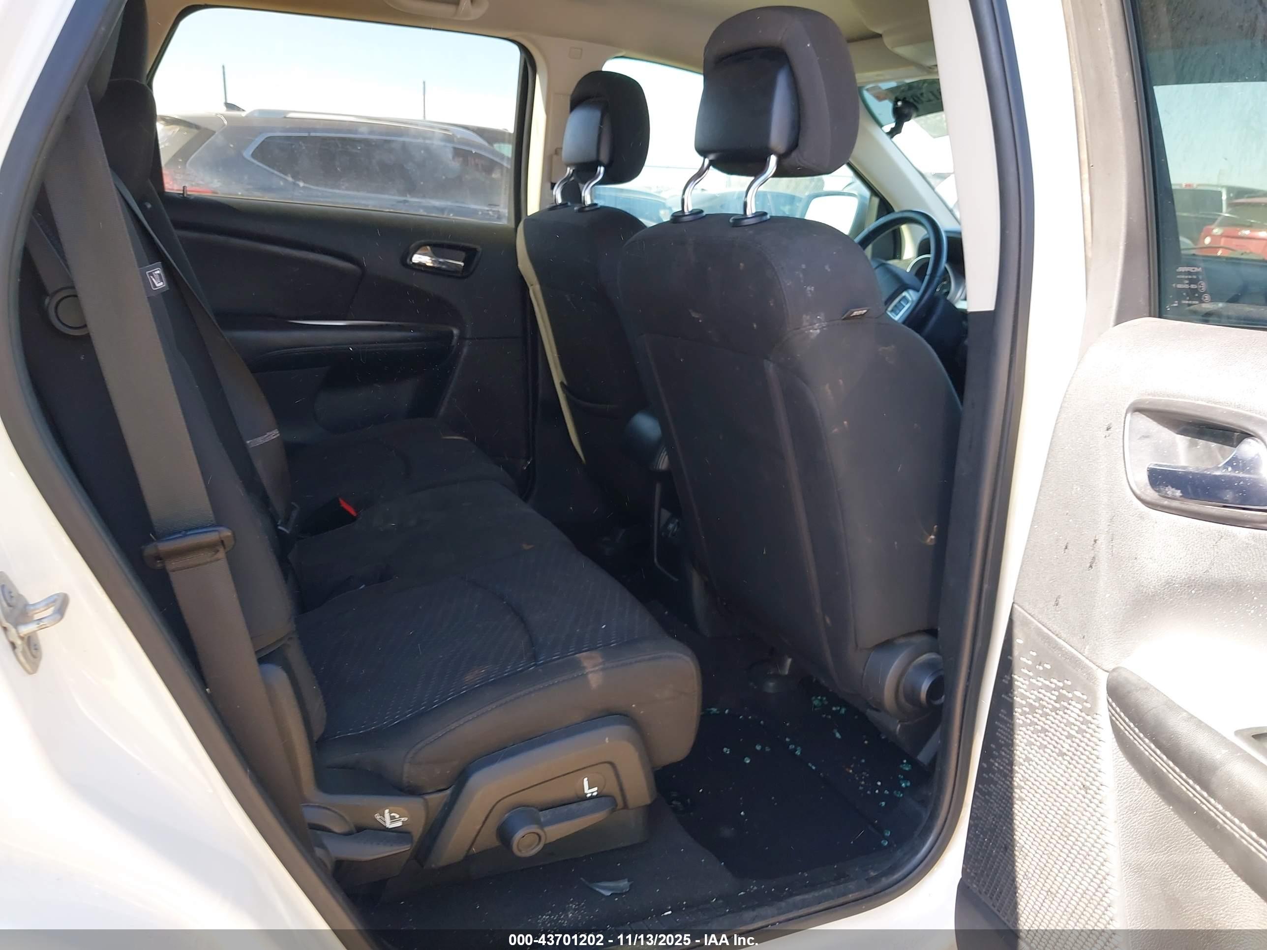 DODGE JOURNEY image 8