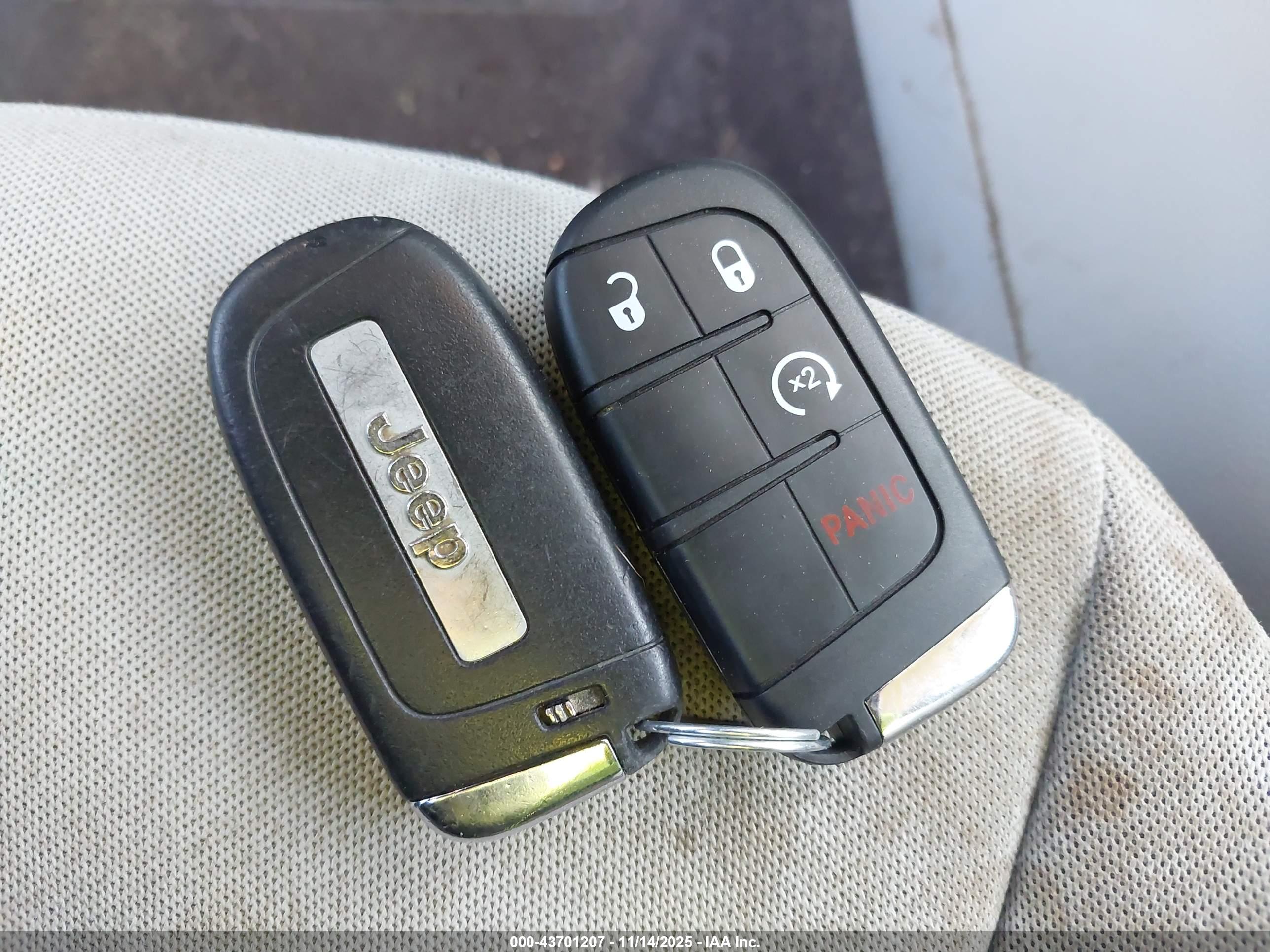 JEEP RENEGADE image 11