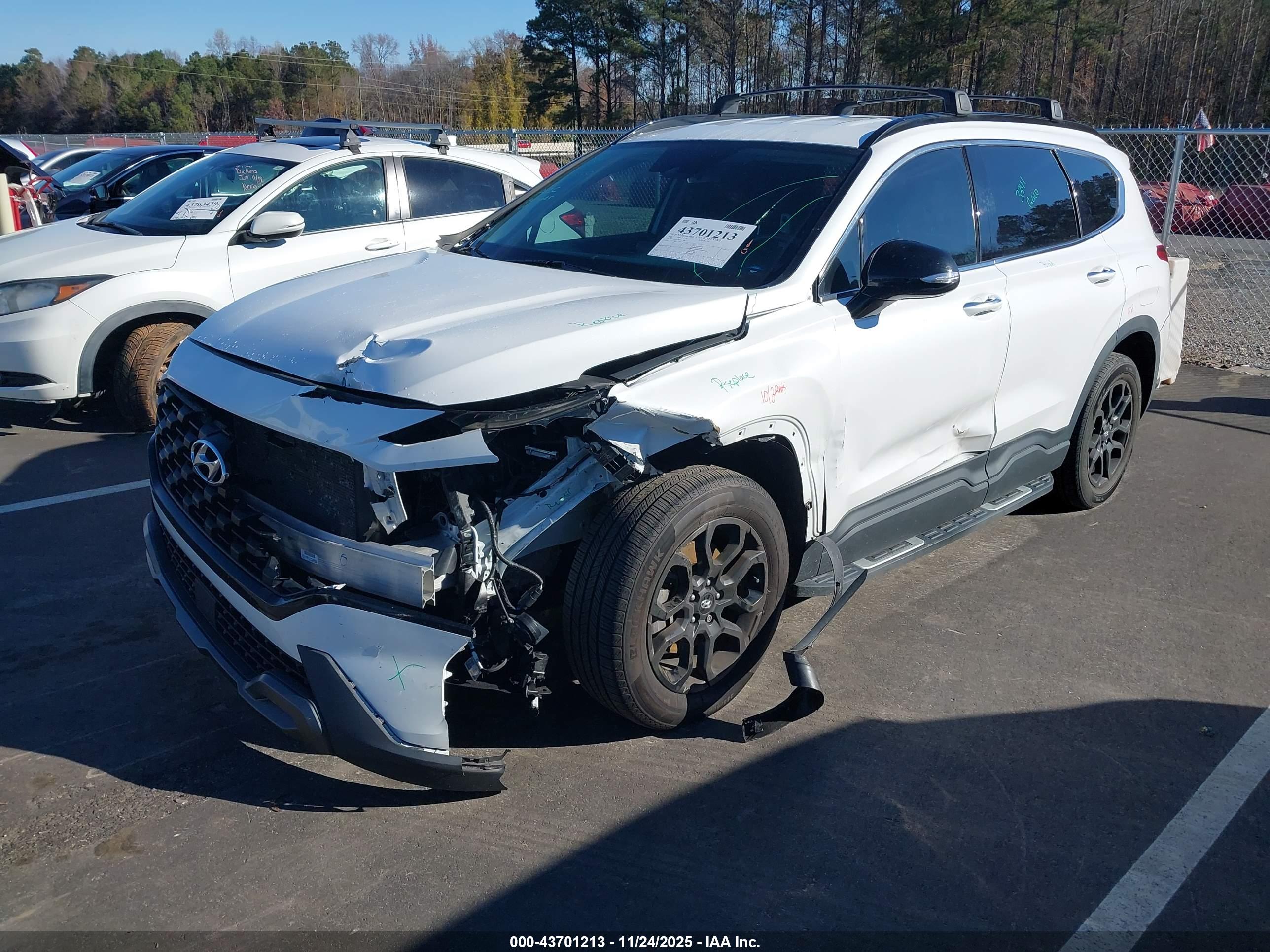 HYUNDAI SANTA image 2