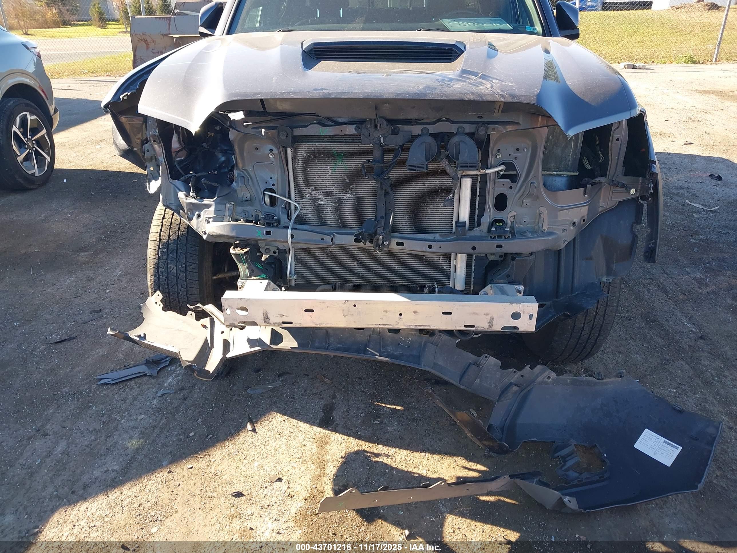 TOYOTA TACOMA image 6