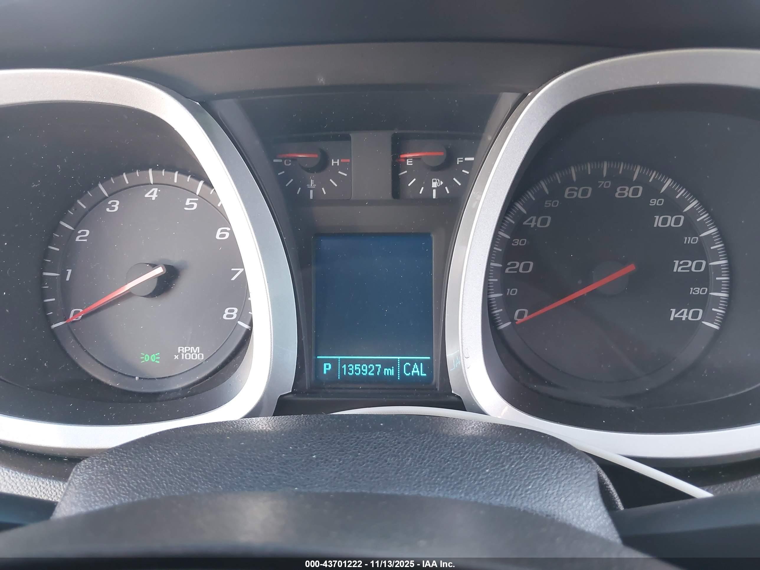 CHEVROLET EQUINOX image 7