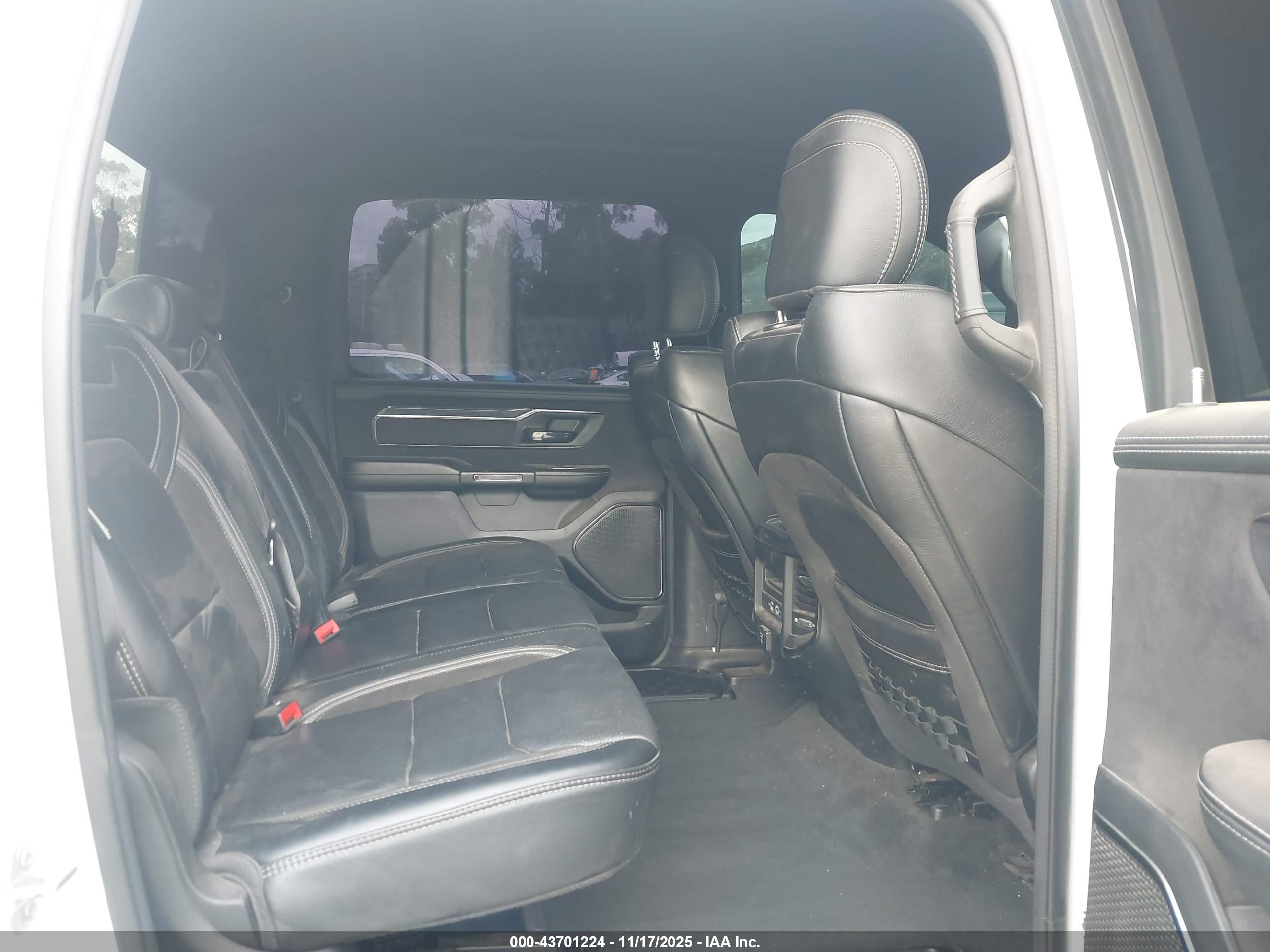 RAM 1500 image 8