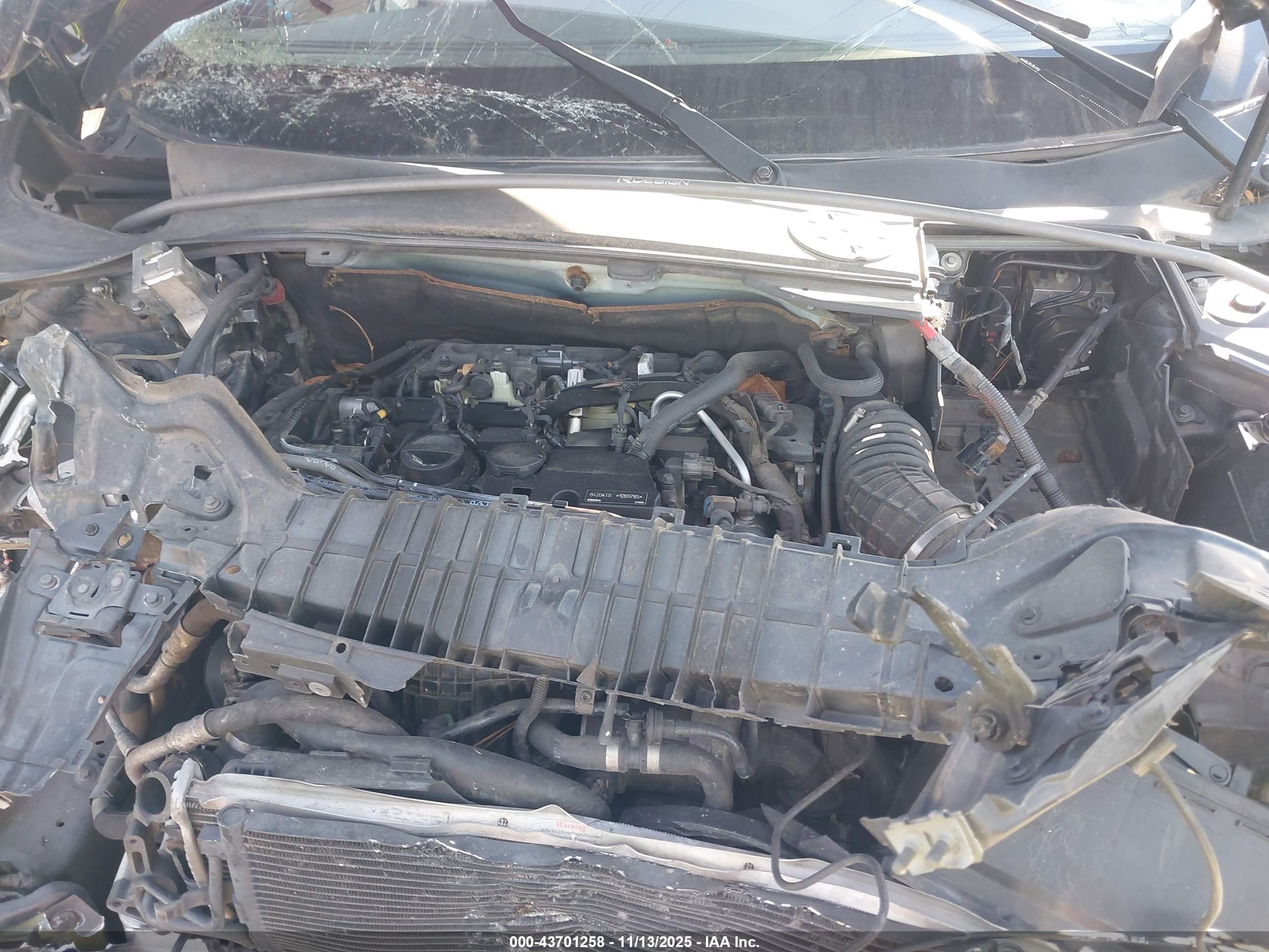 VOLVO S60 image 10