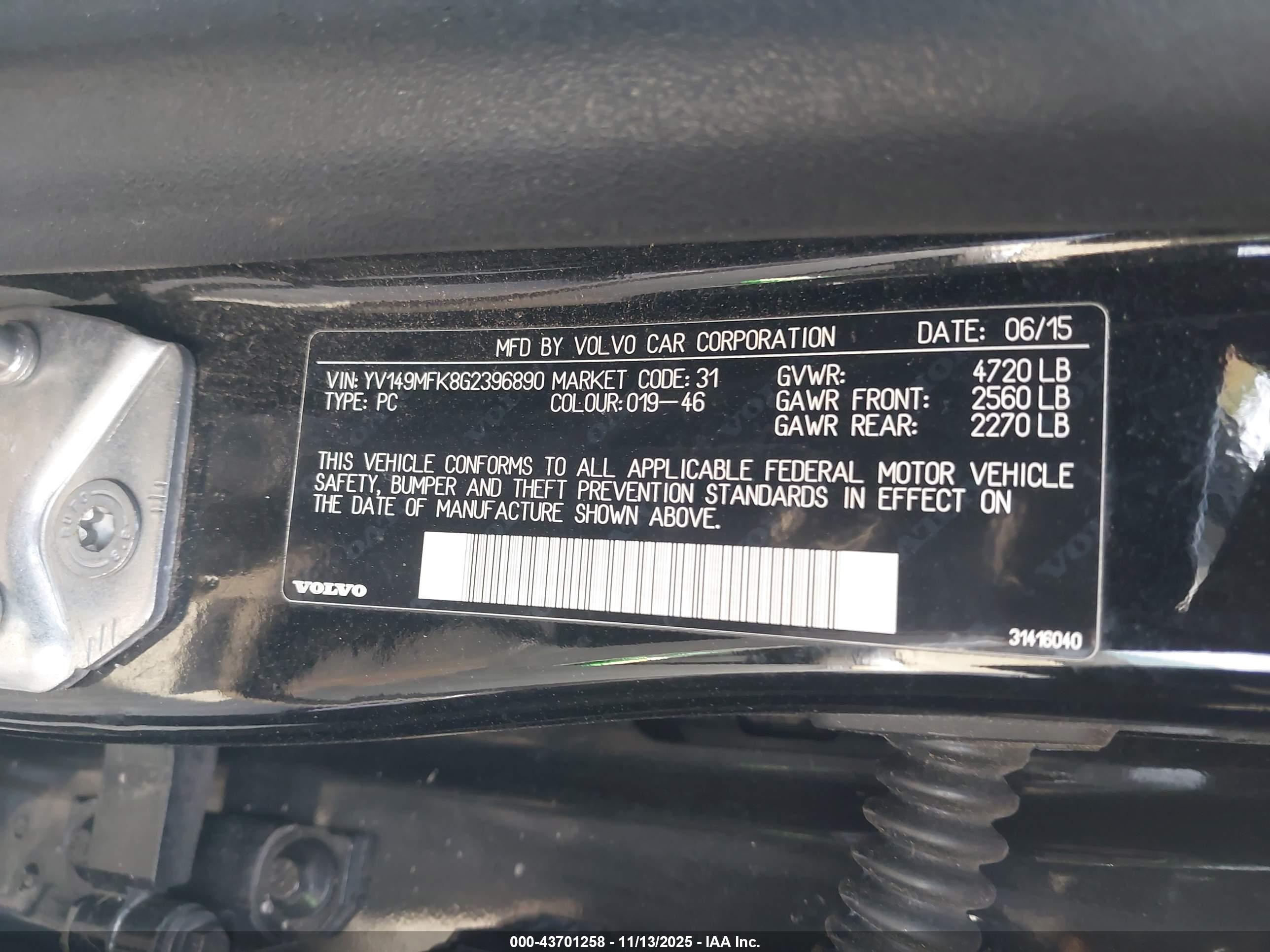 VOLVO S60 image 9