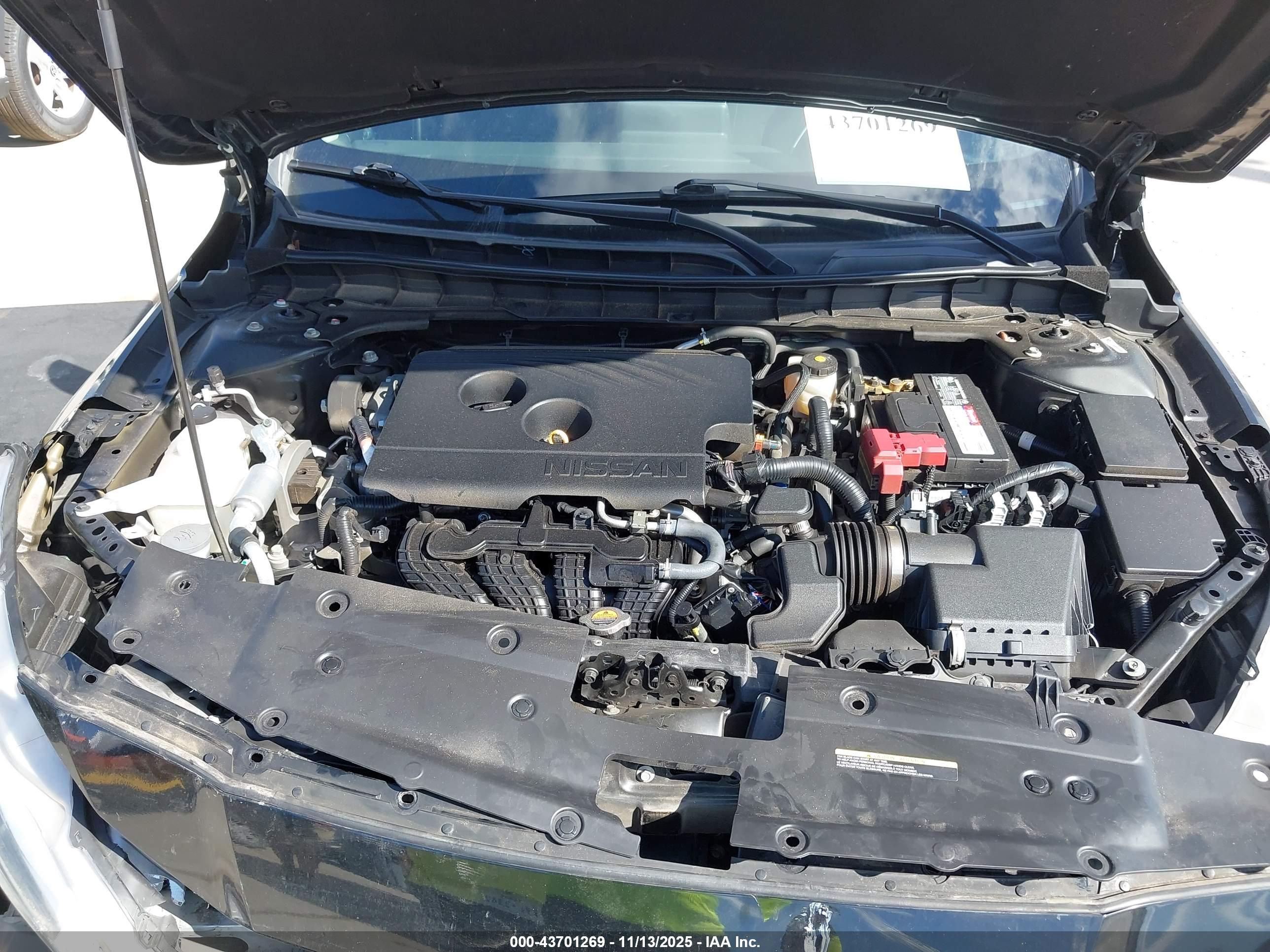 NISSAN ALTIMA image 10