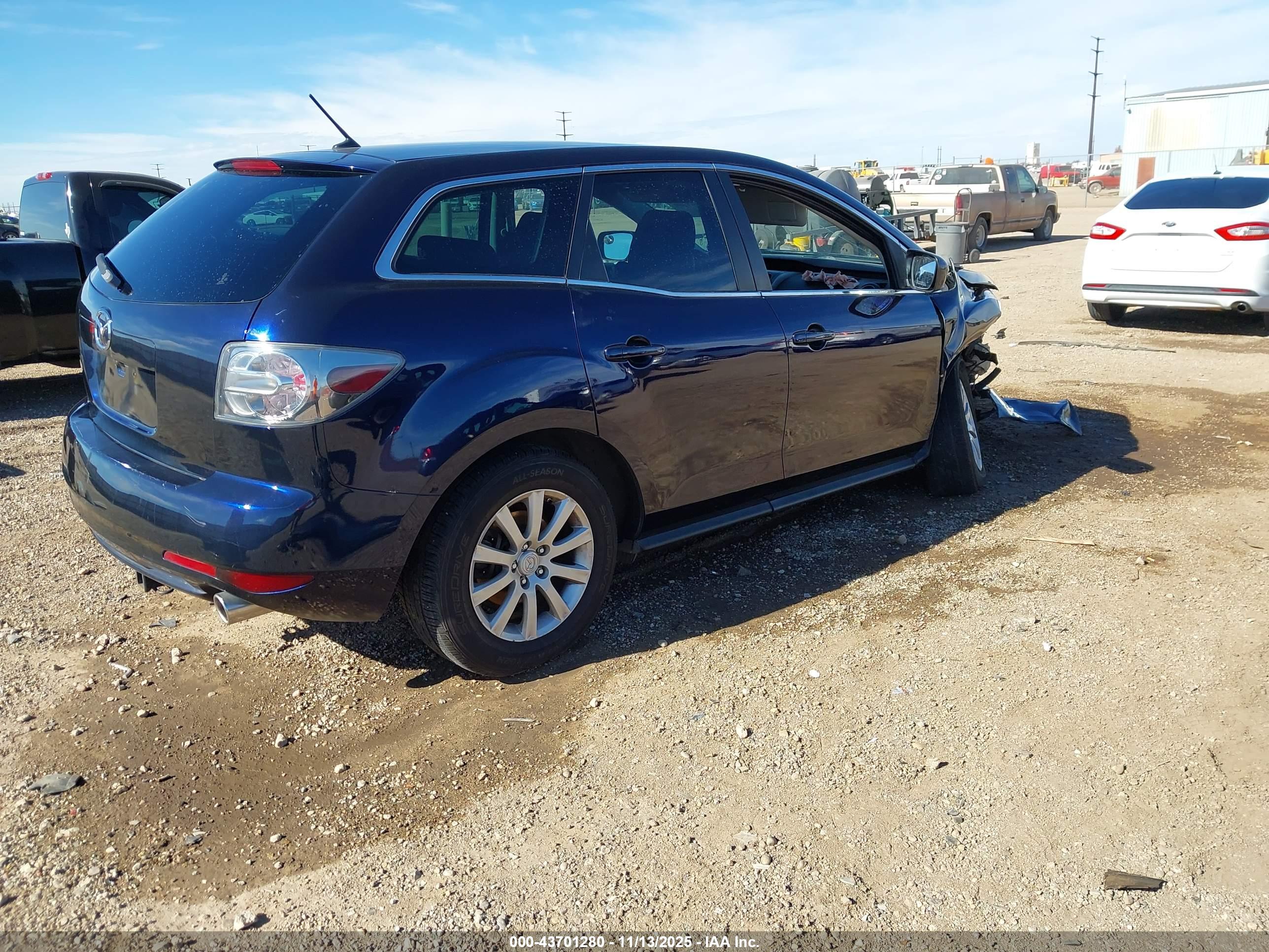 MAZDA CX-7 image 4
