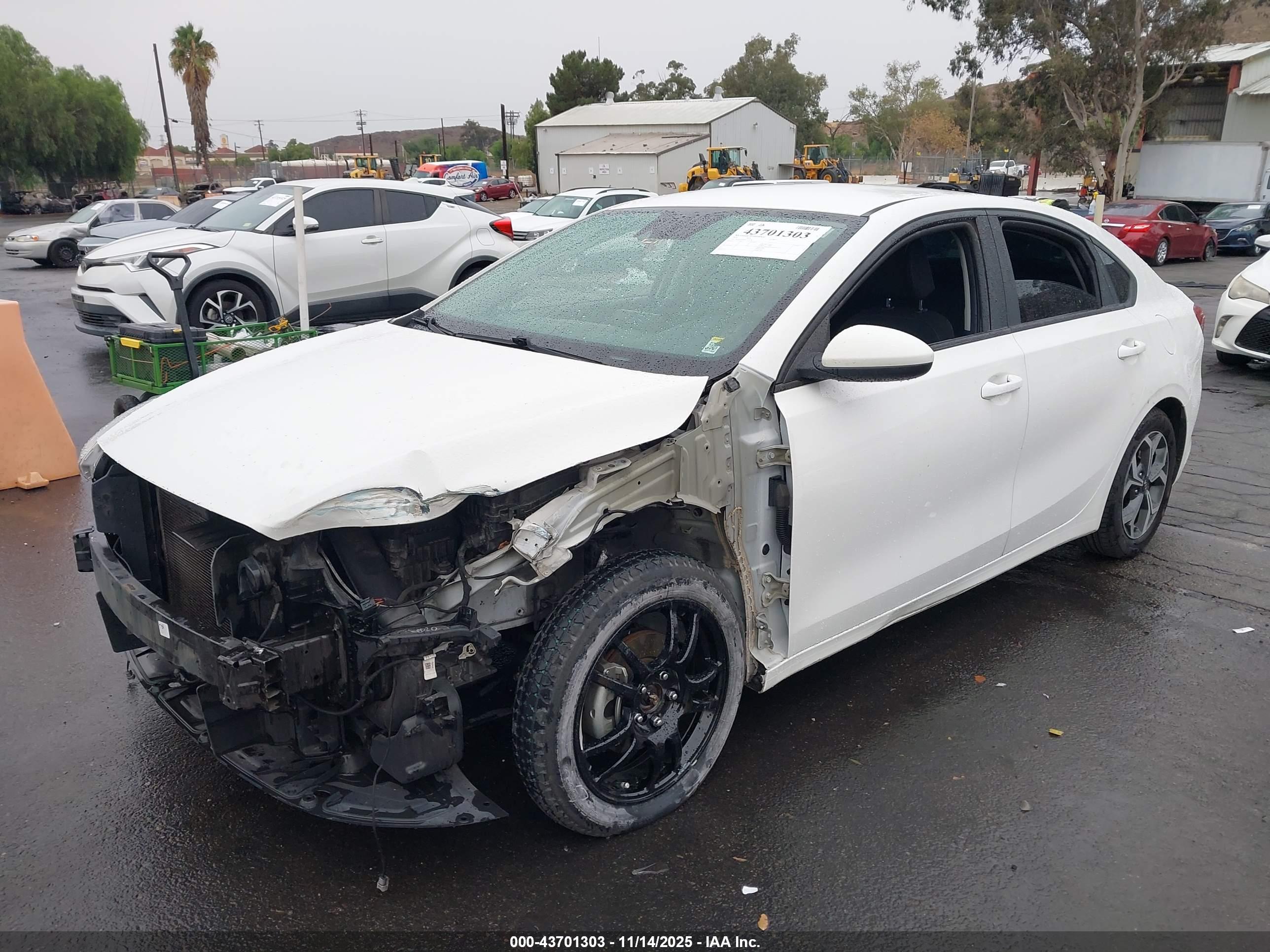 KIA FORTE image 2
