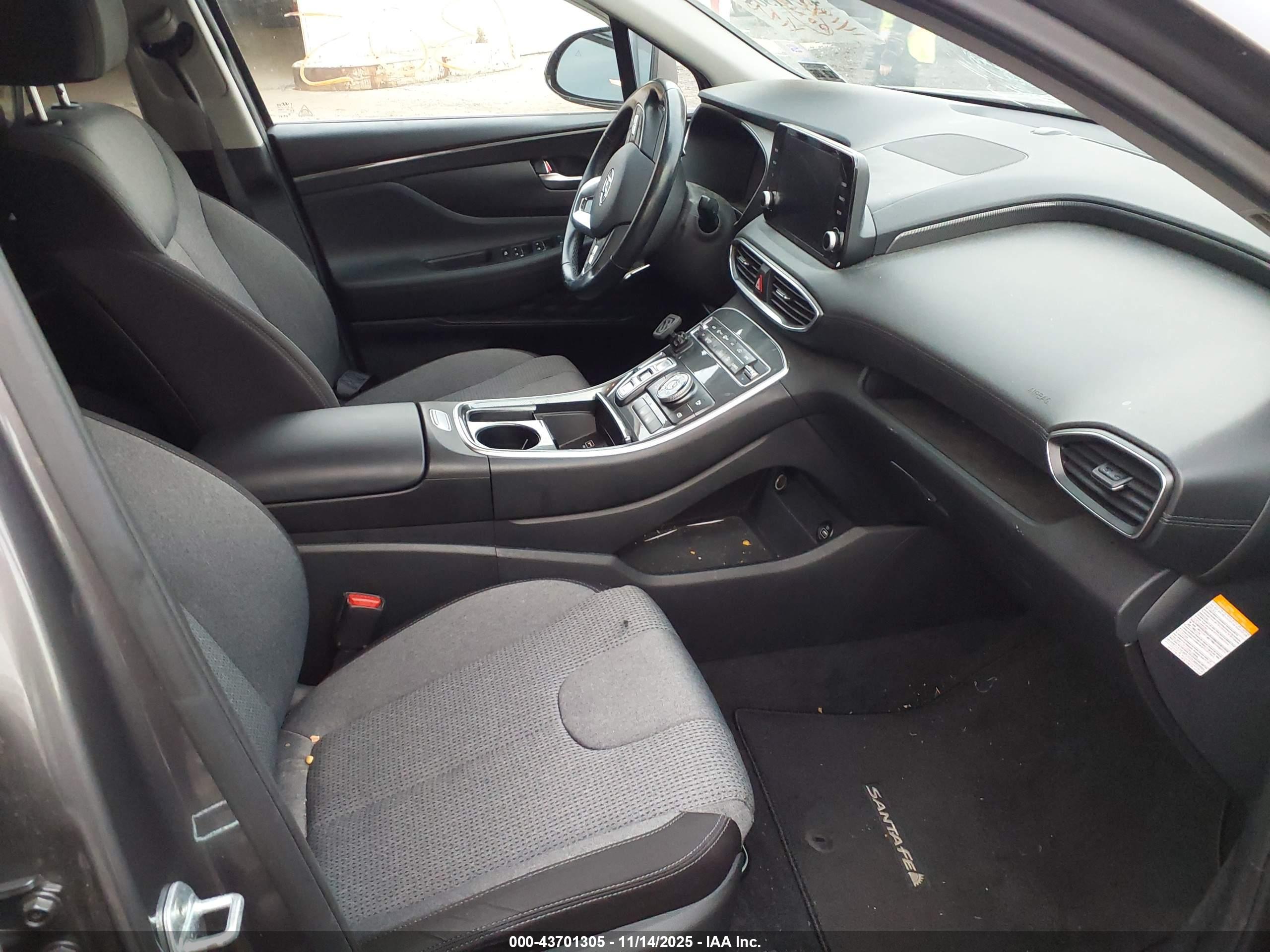 HYUNDAI SANTA image 5