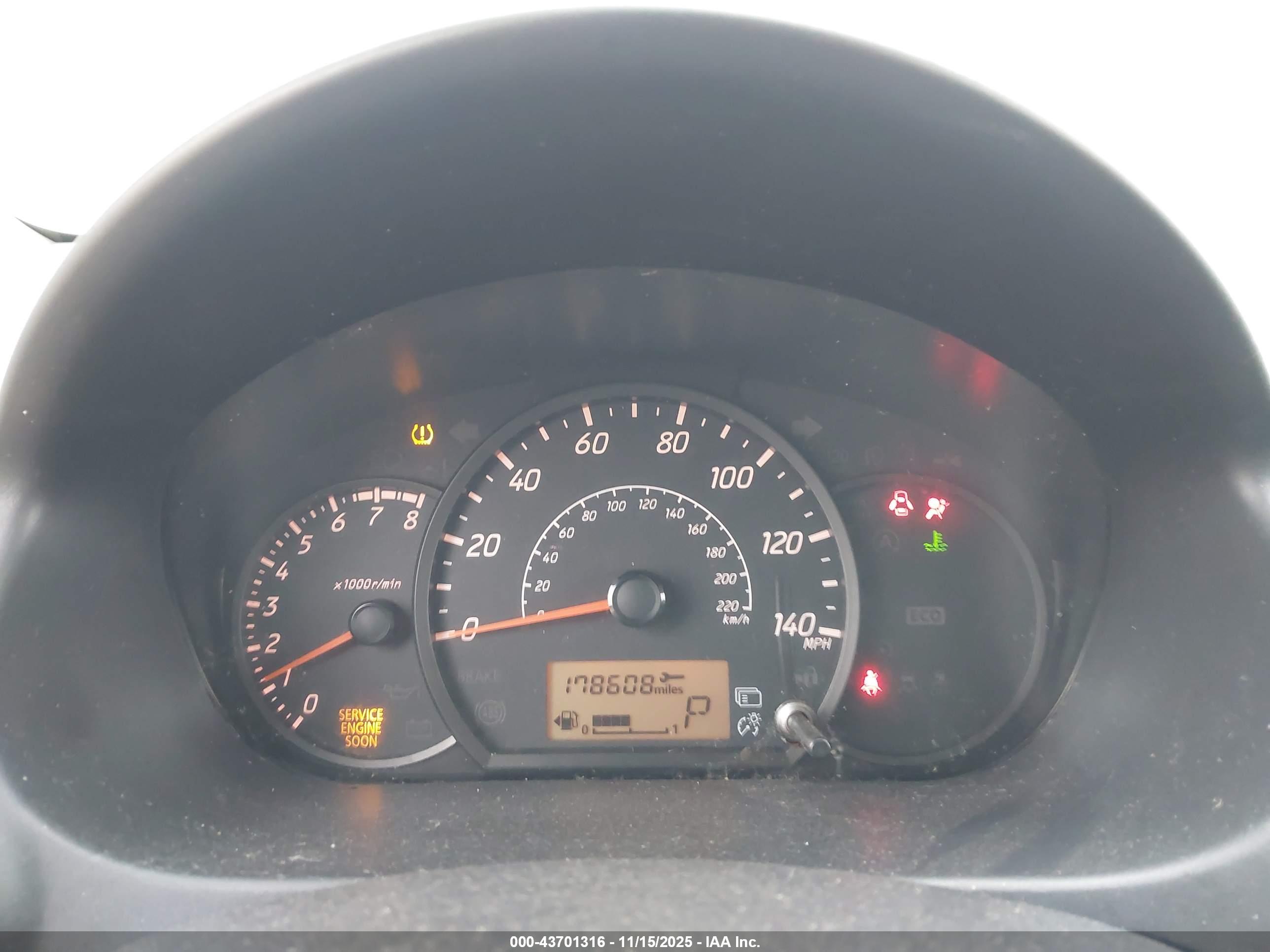 MITSUBISHI MIRAGE image 7