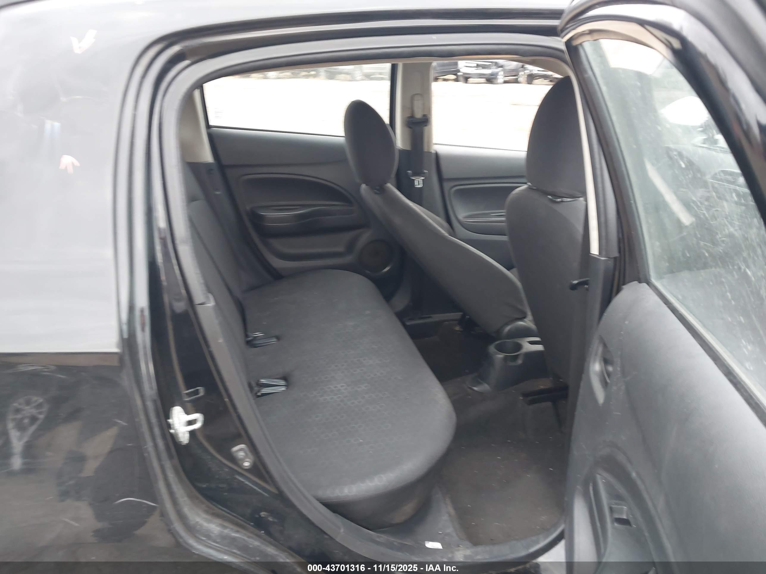 MITSUBISHI MIRAGE image 8