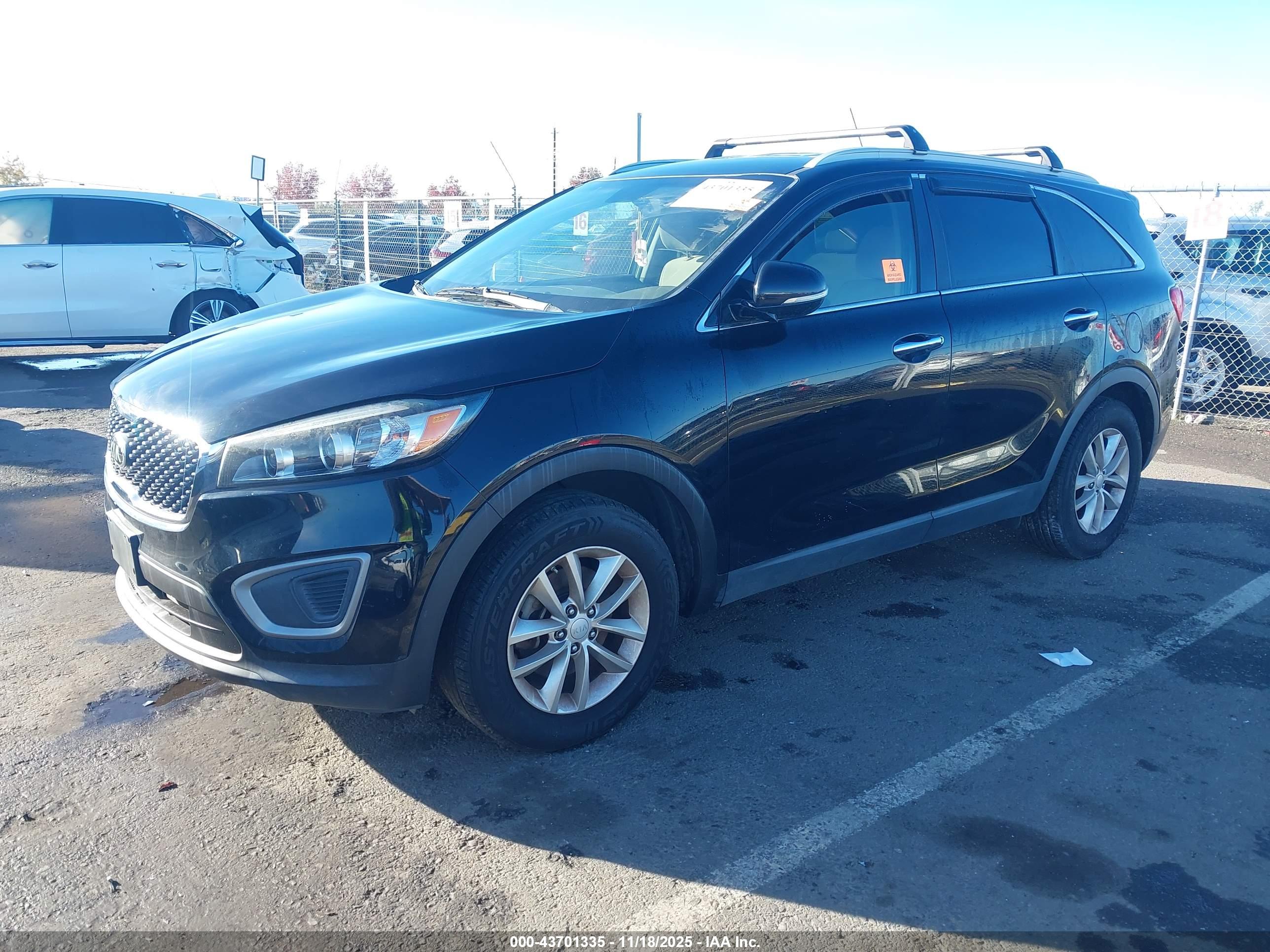KIA SORENTO image 2