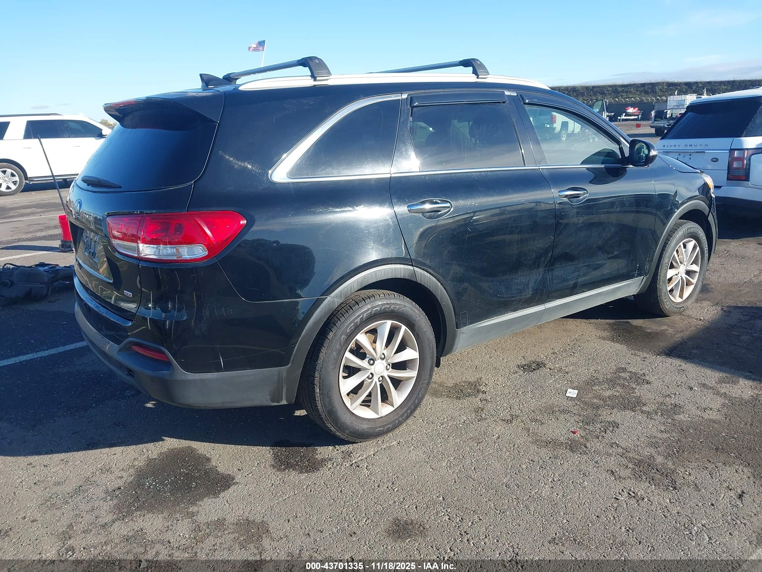 KIA SORENTO image 4