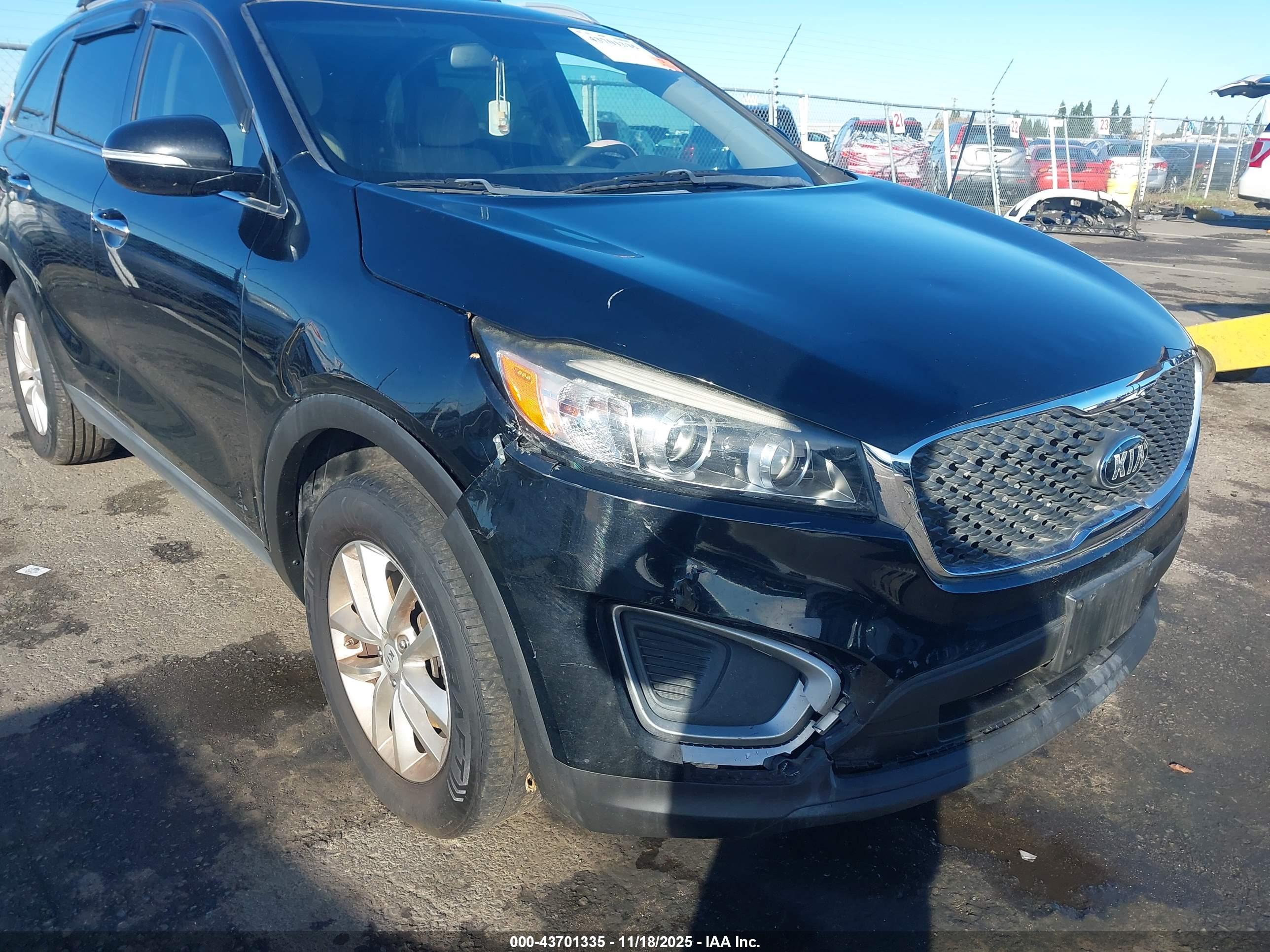 KIA SORENTO image 6