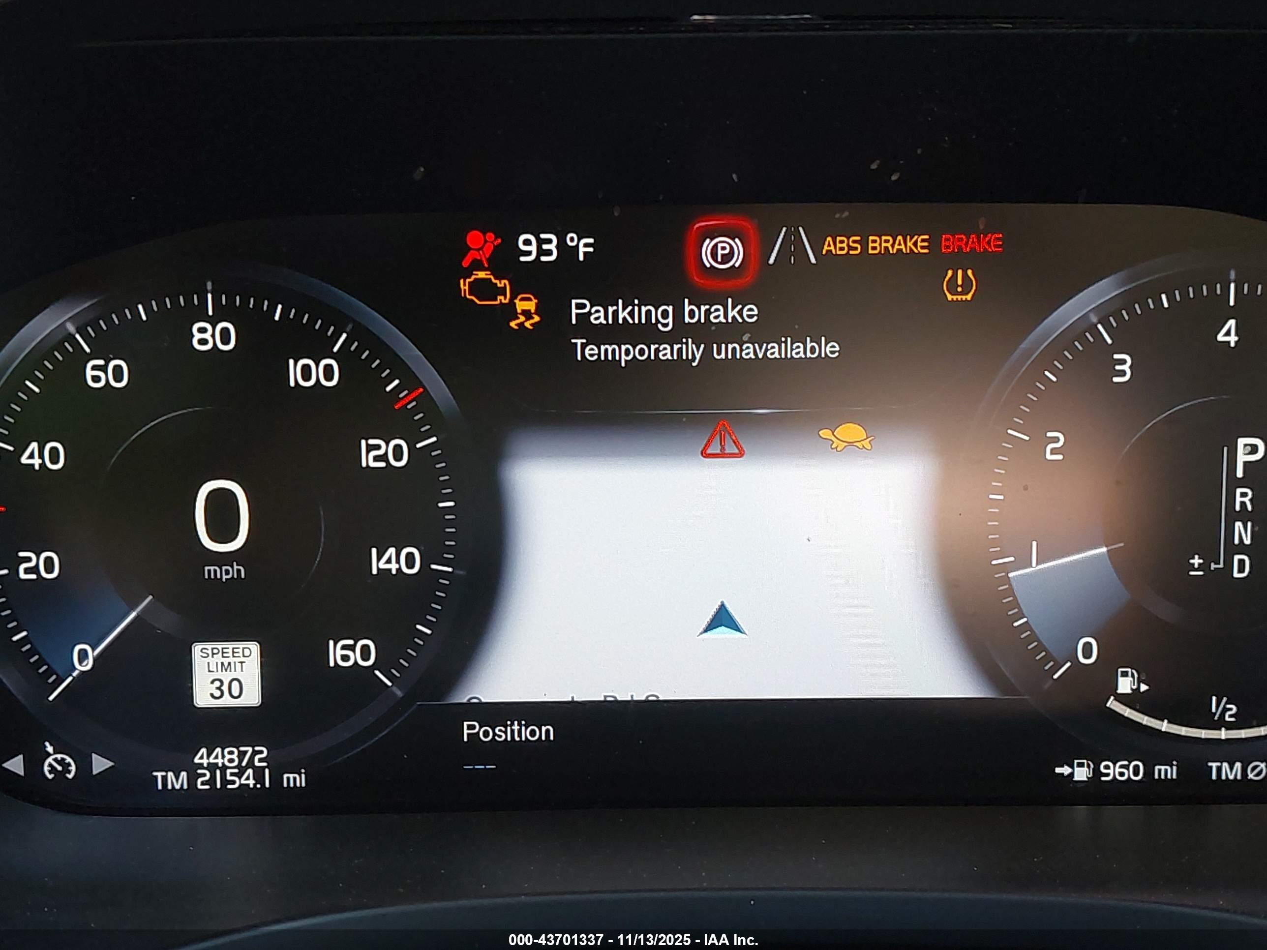 VOLVO XC60 image 7