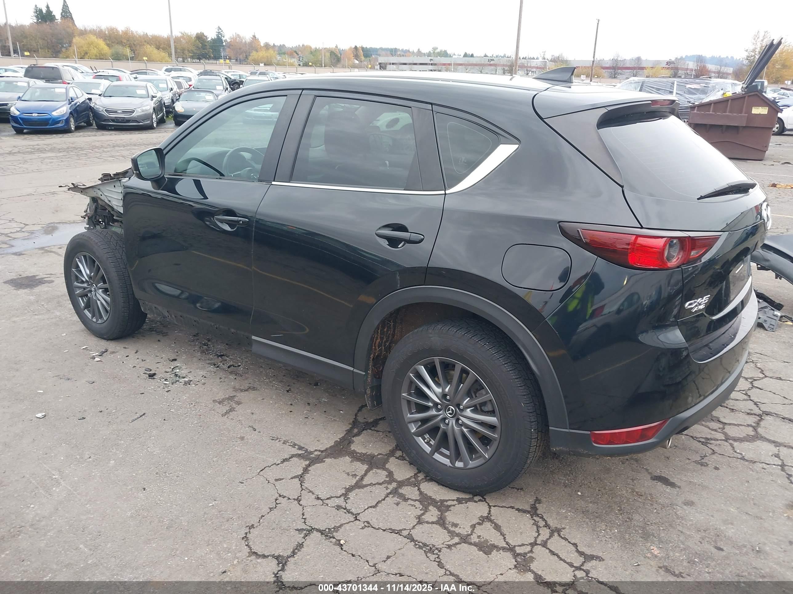 MAZDA CX-5 image 3