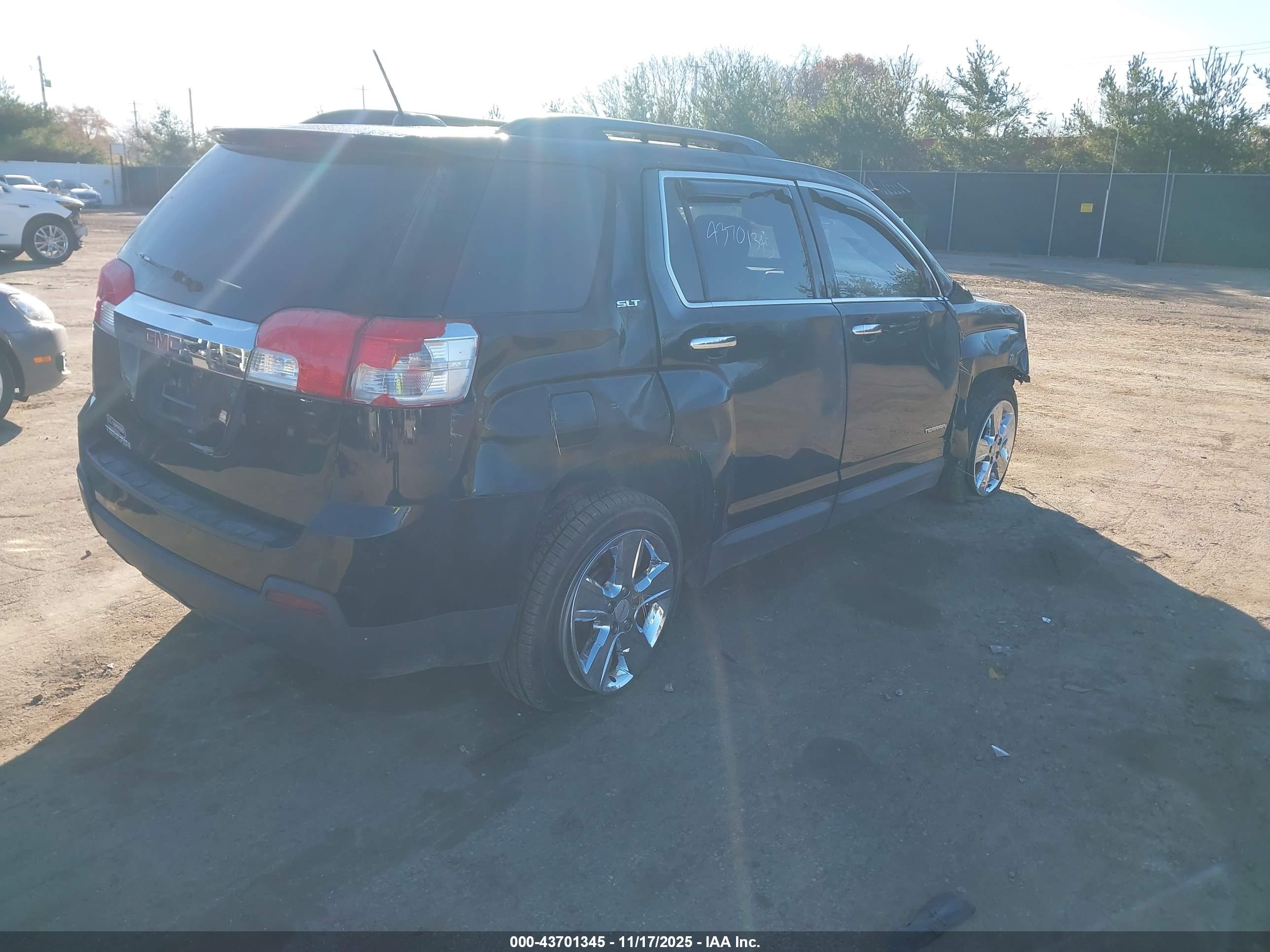 GMC TERRAIN image 4