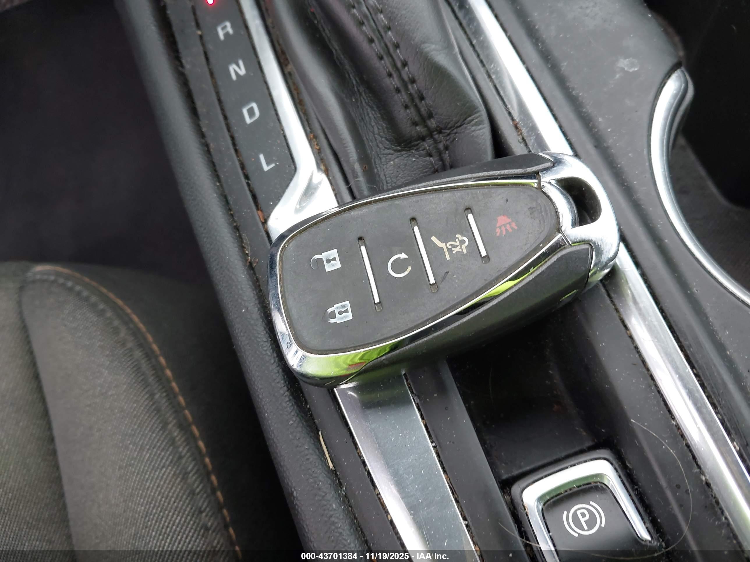 CHEVROLET EQUINOX image 11