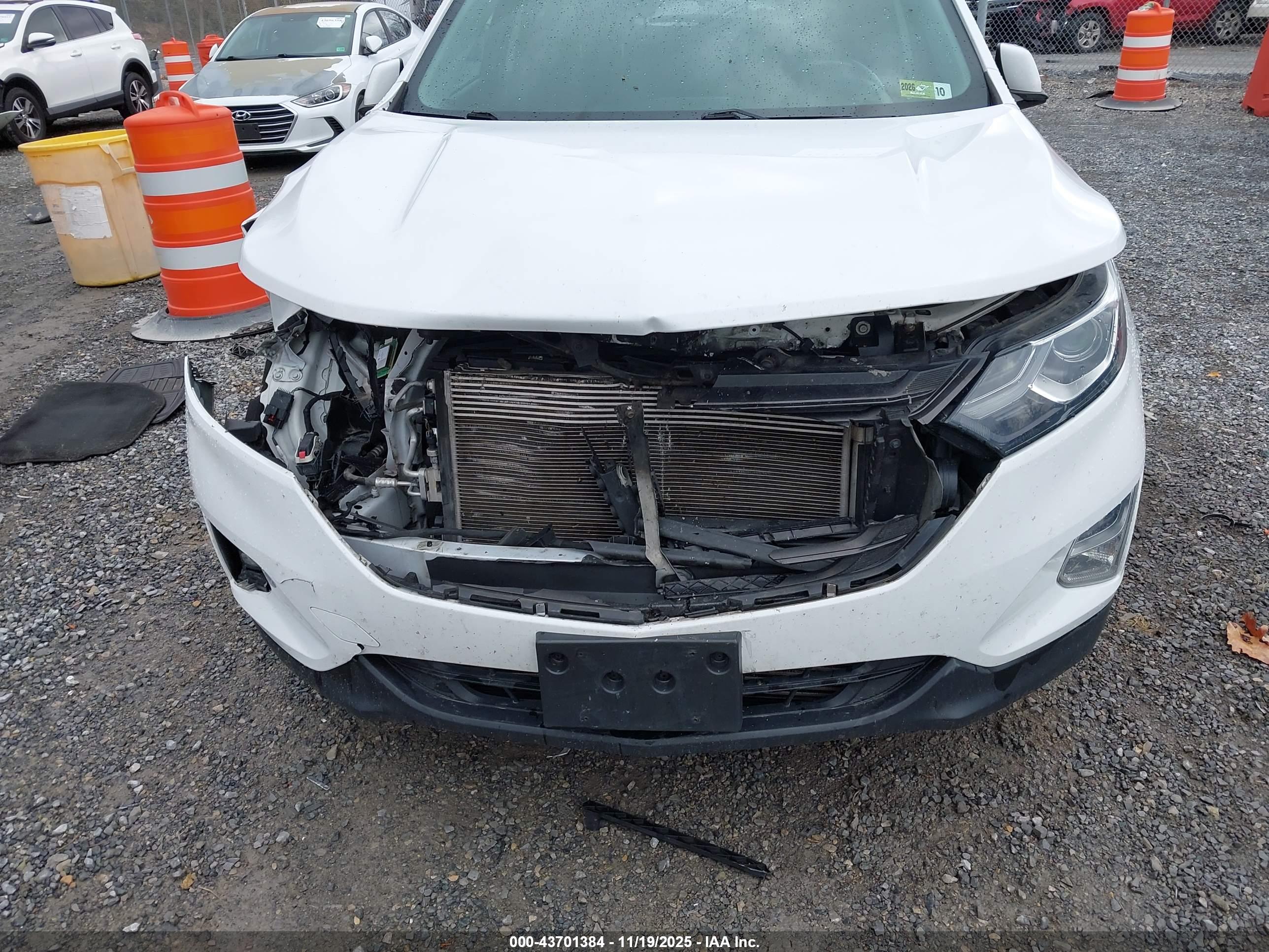 CHEVROLET EQUINOX image 6