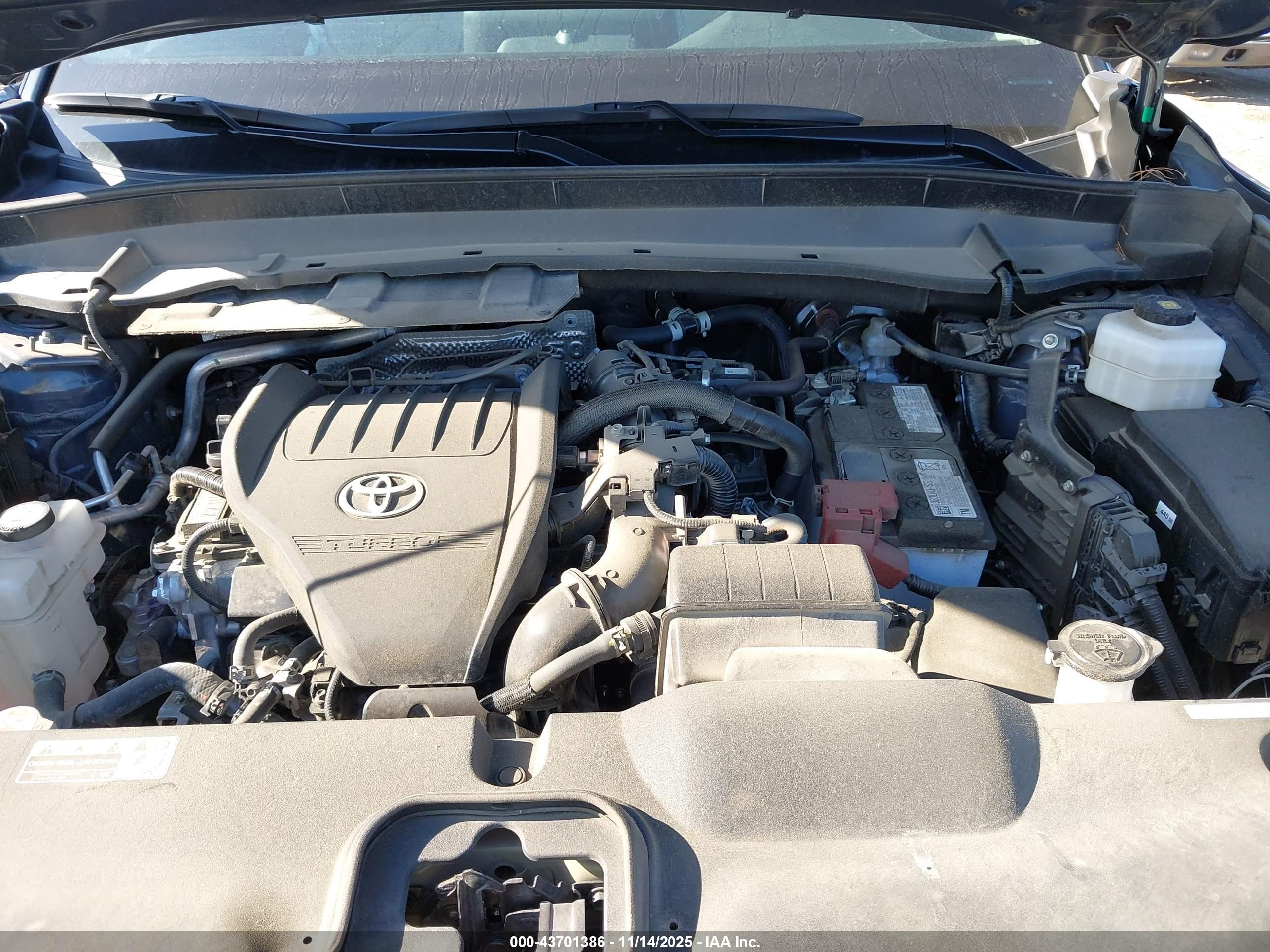 TOYOTA GRAND image 10