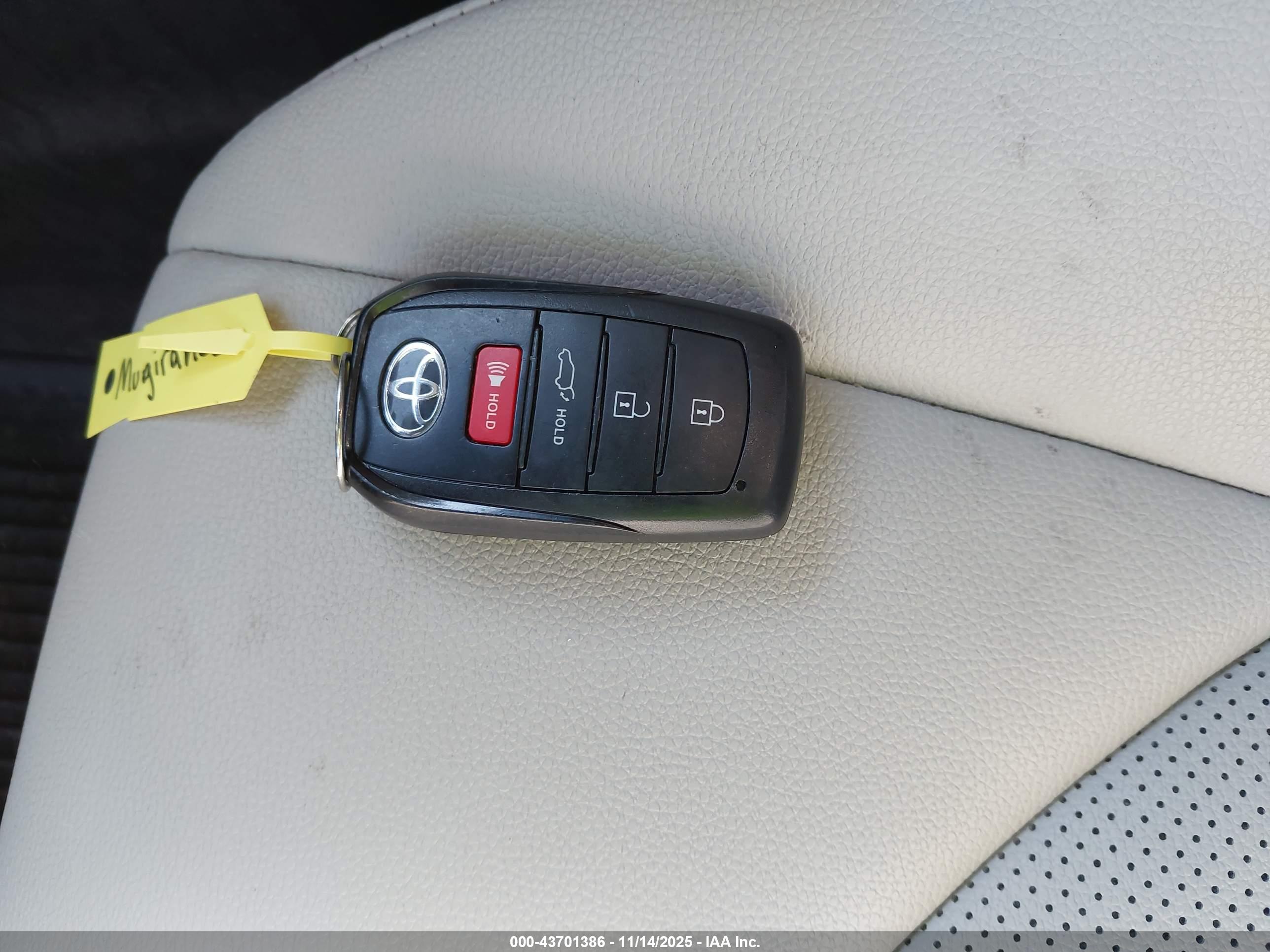 TOYOTA GRAND image 11