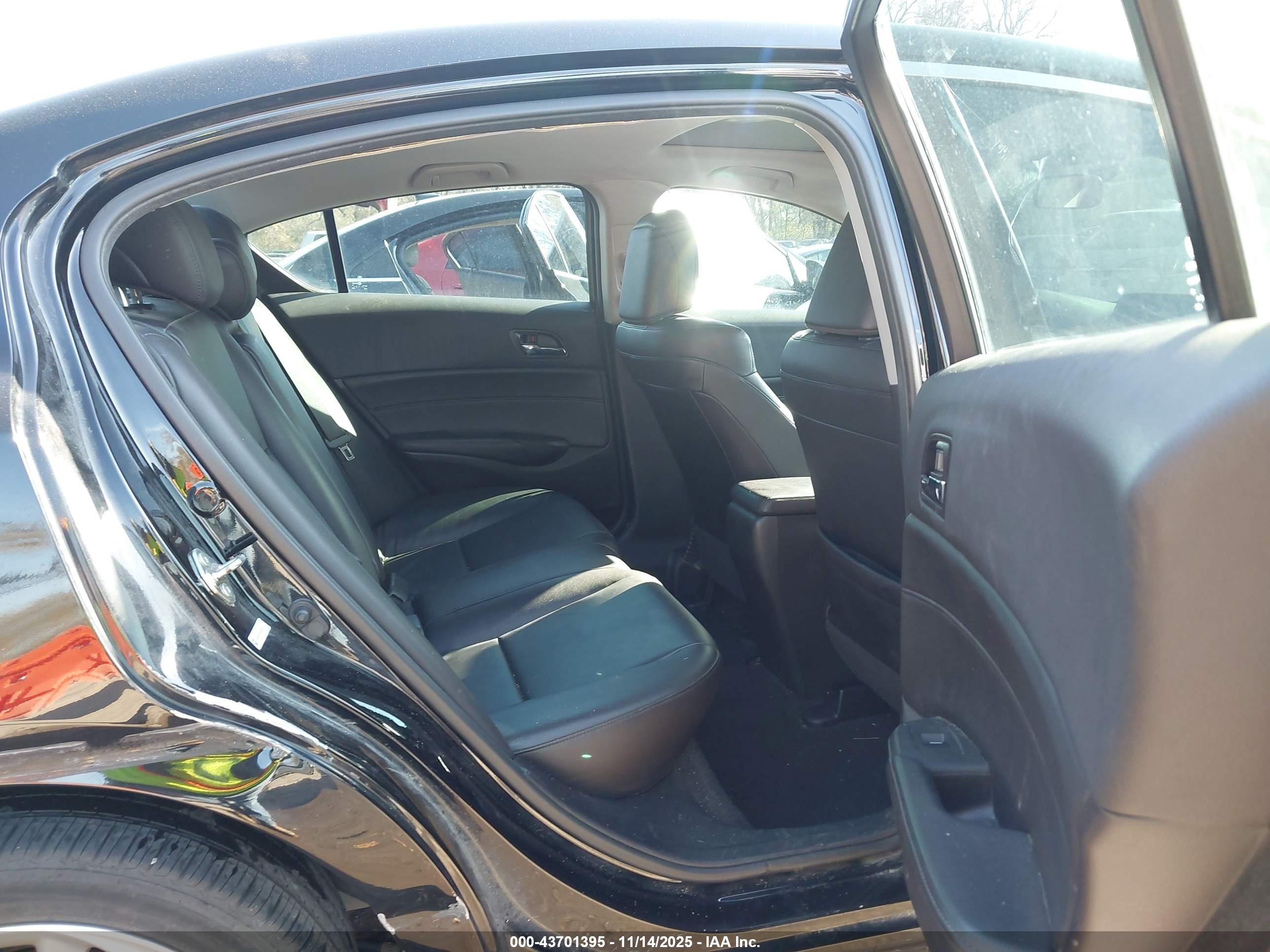 ACURA ILX image 8
