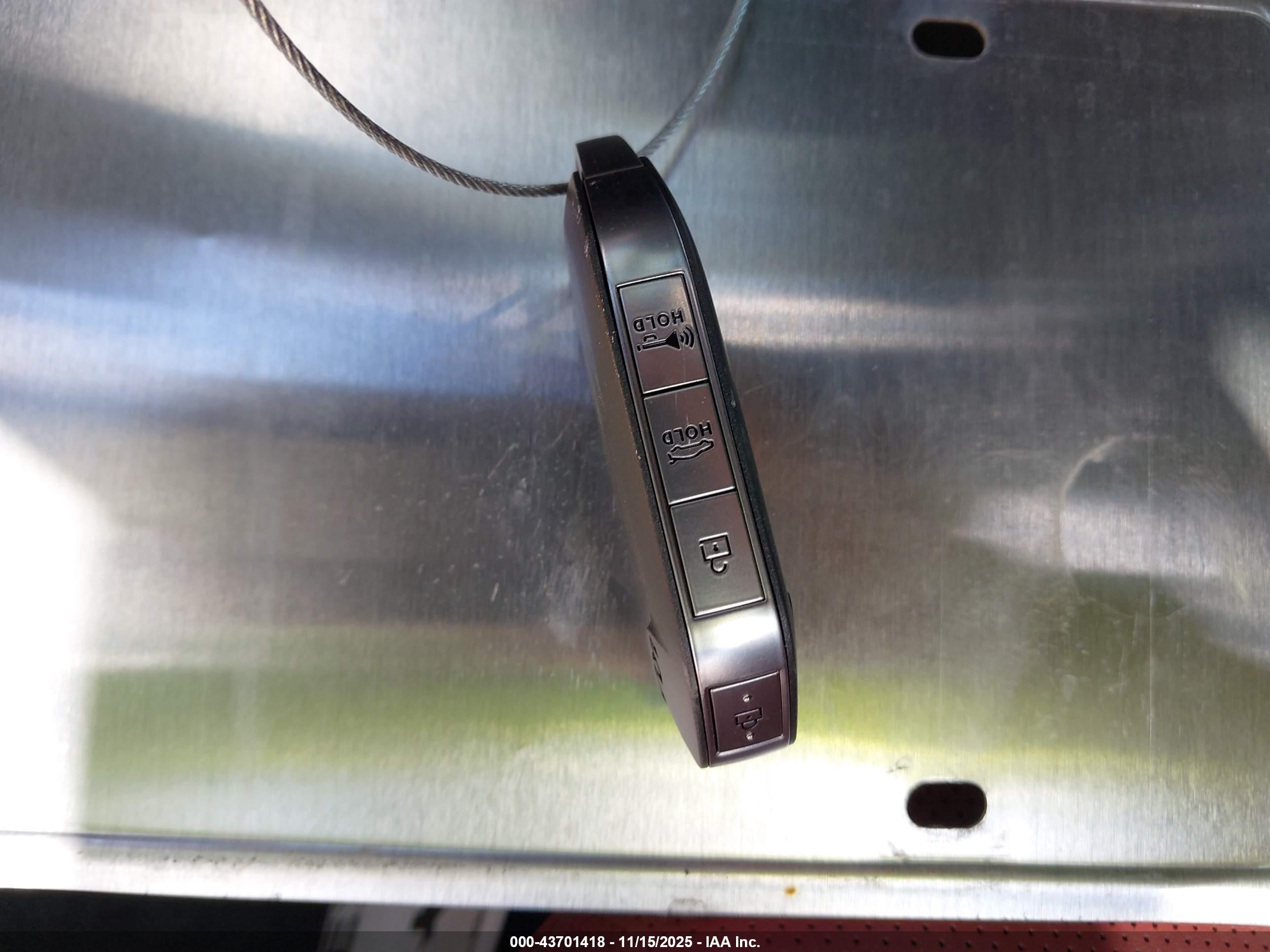 KIA K5 image 11