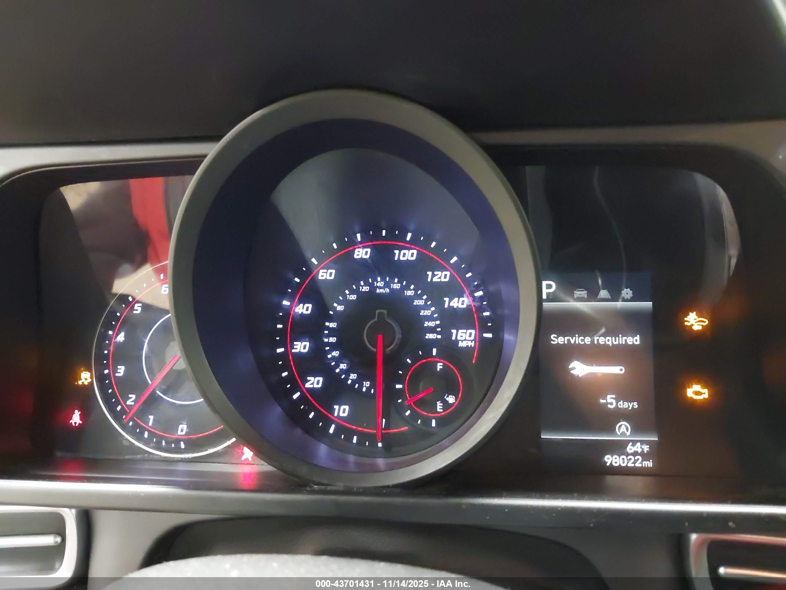 HYUNDAI ELANTRA image 7