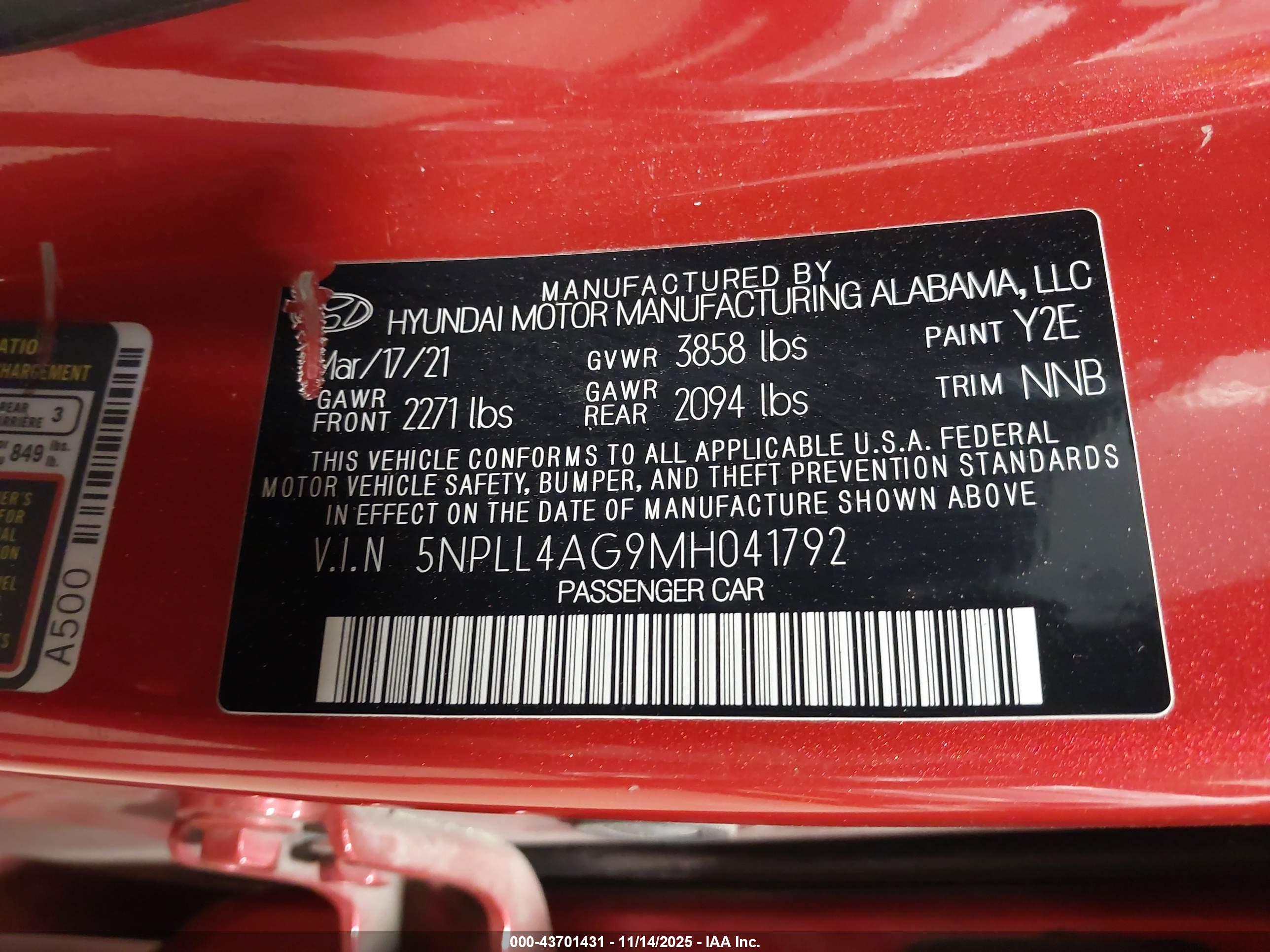 HYUNDAI ELANTRA image 9