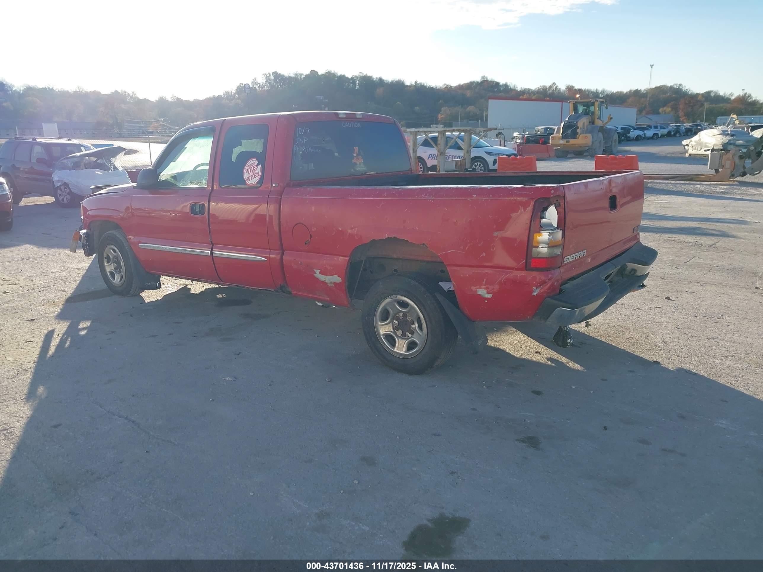 GMC SIERRA image 3
