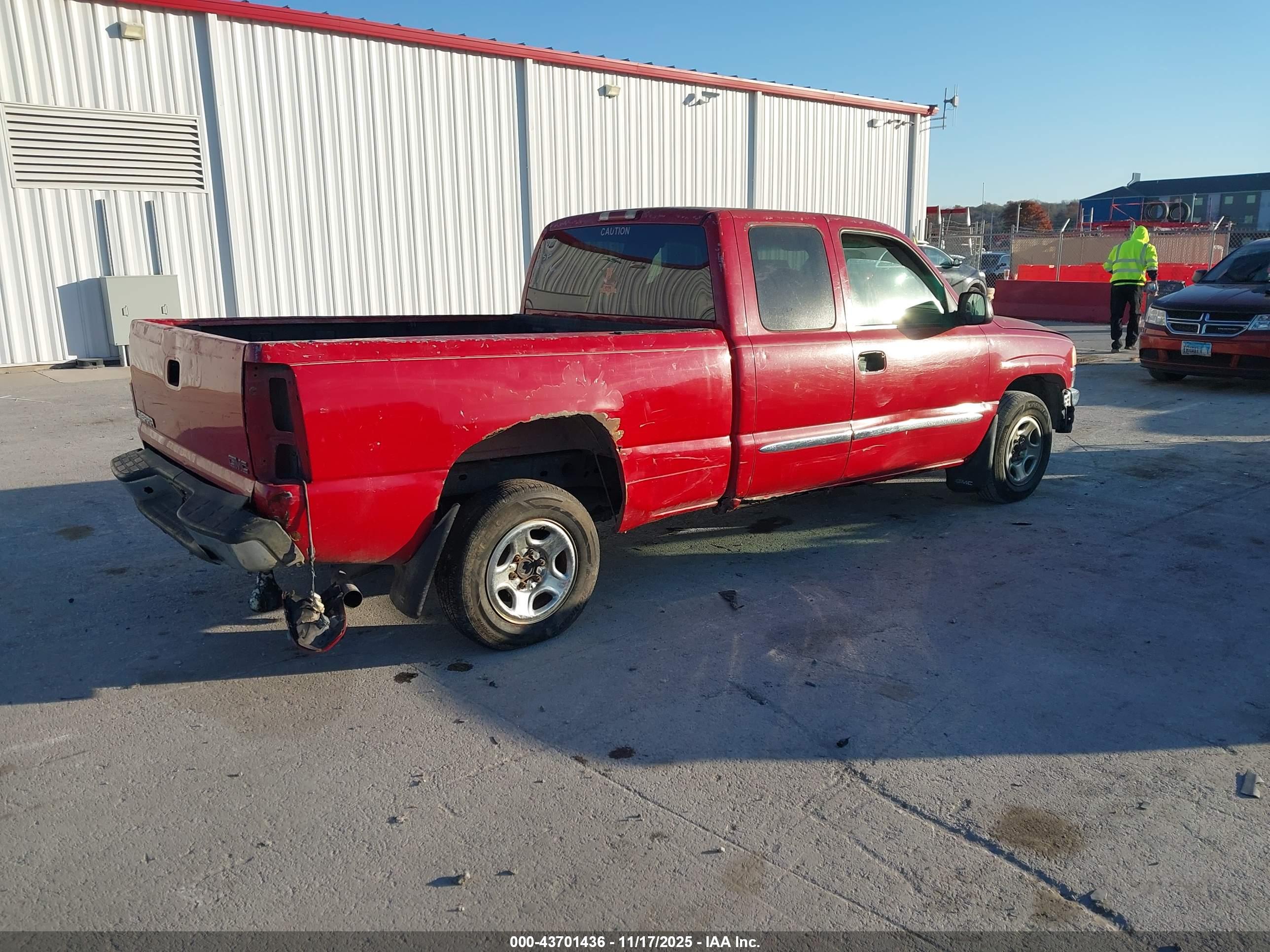 GMC SIERRA image 4