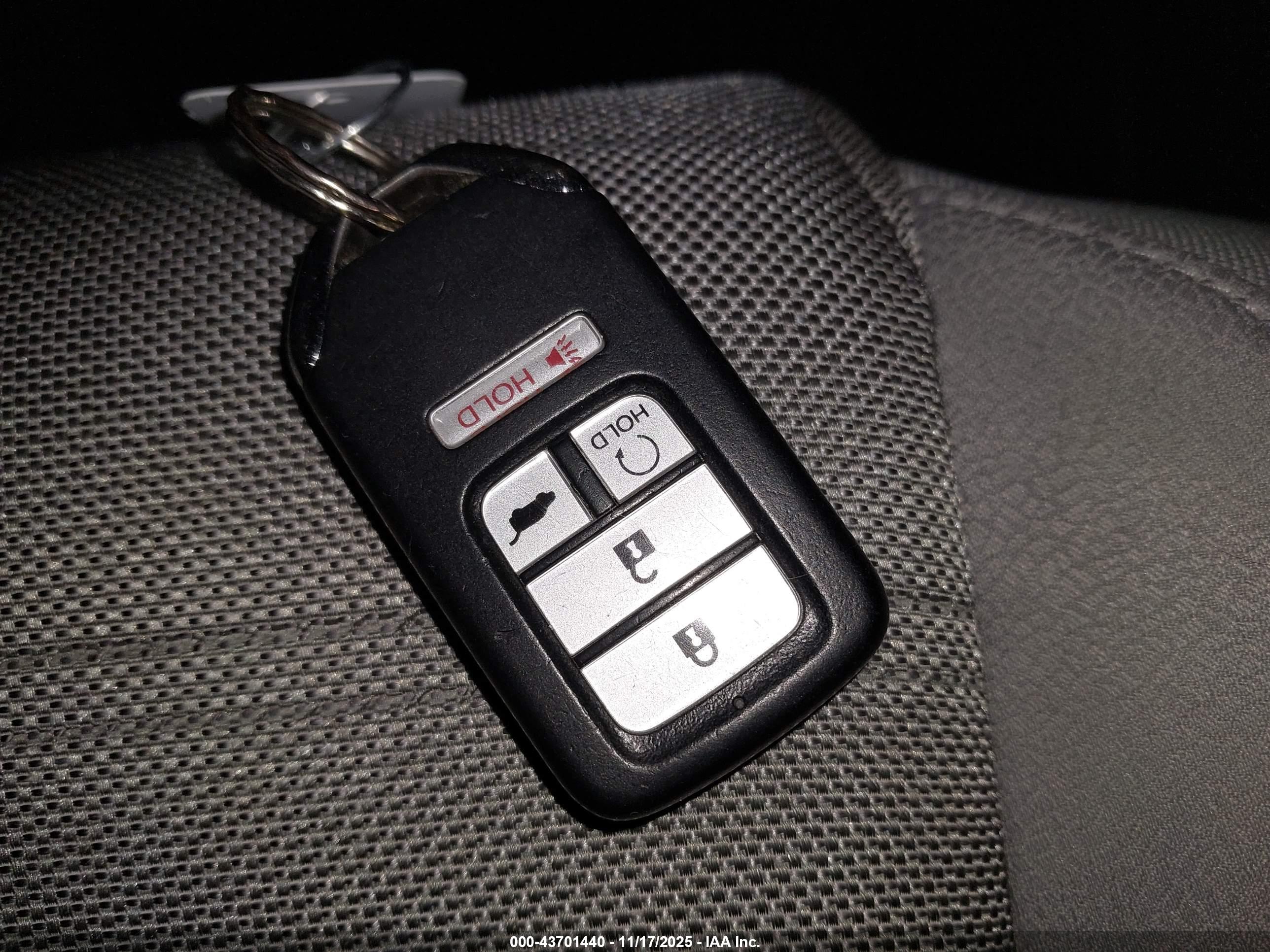 HONDA CR-V image 11