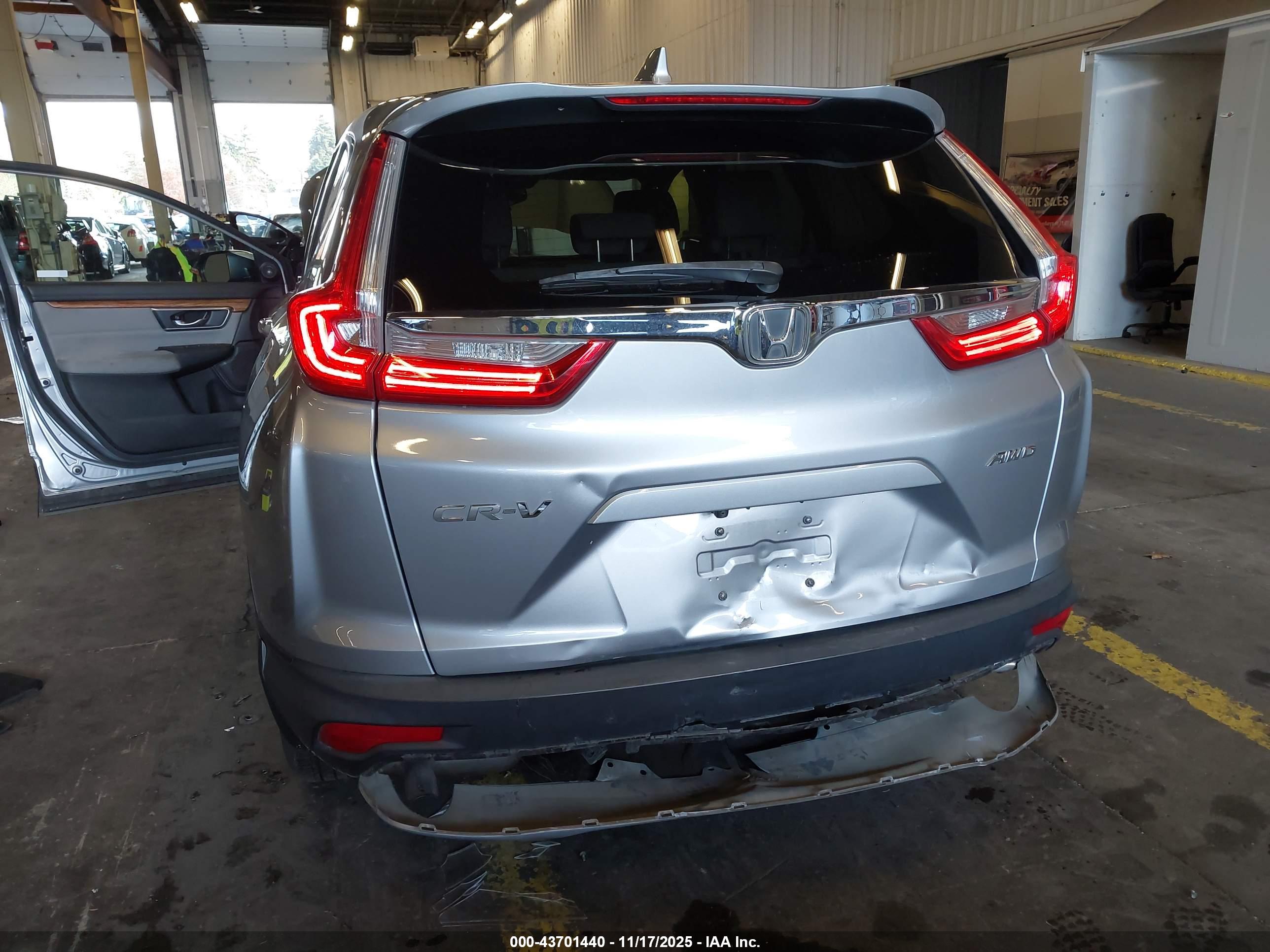 HONDA CR-V image 6