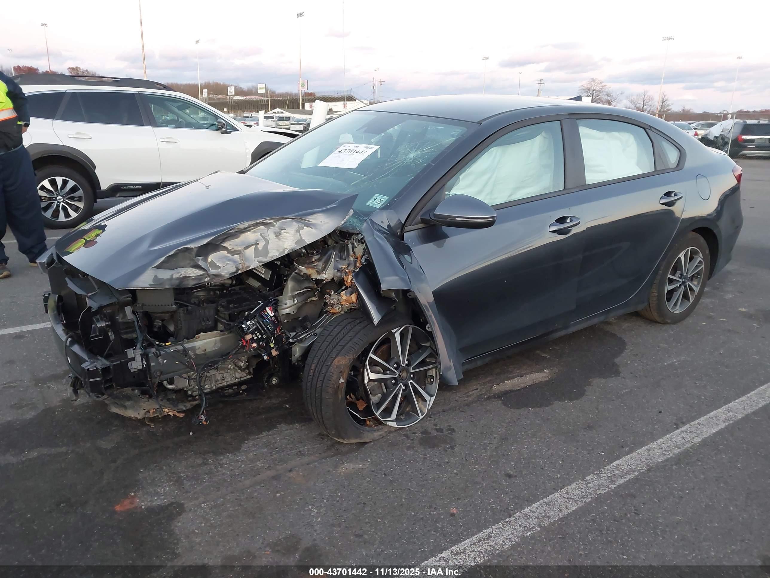 KIA FORTE image 2
