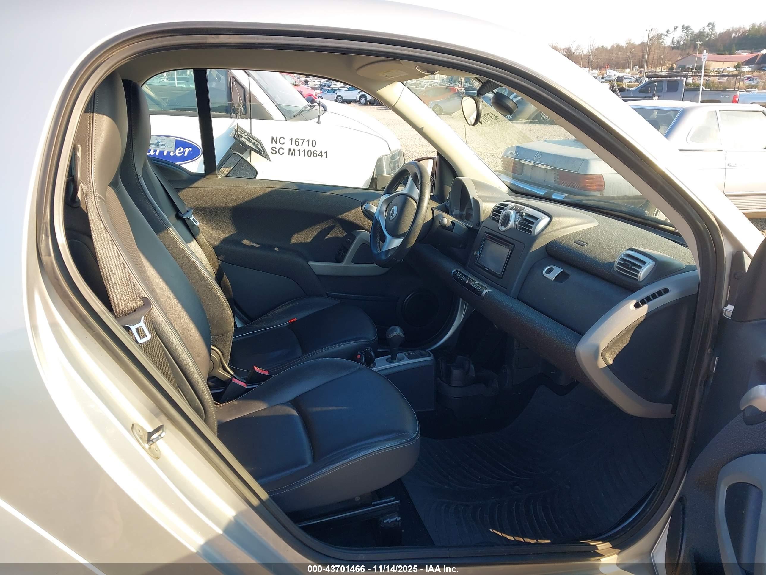 SMART FORTWO image 5