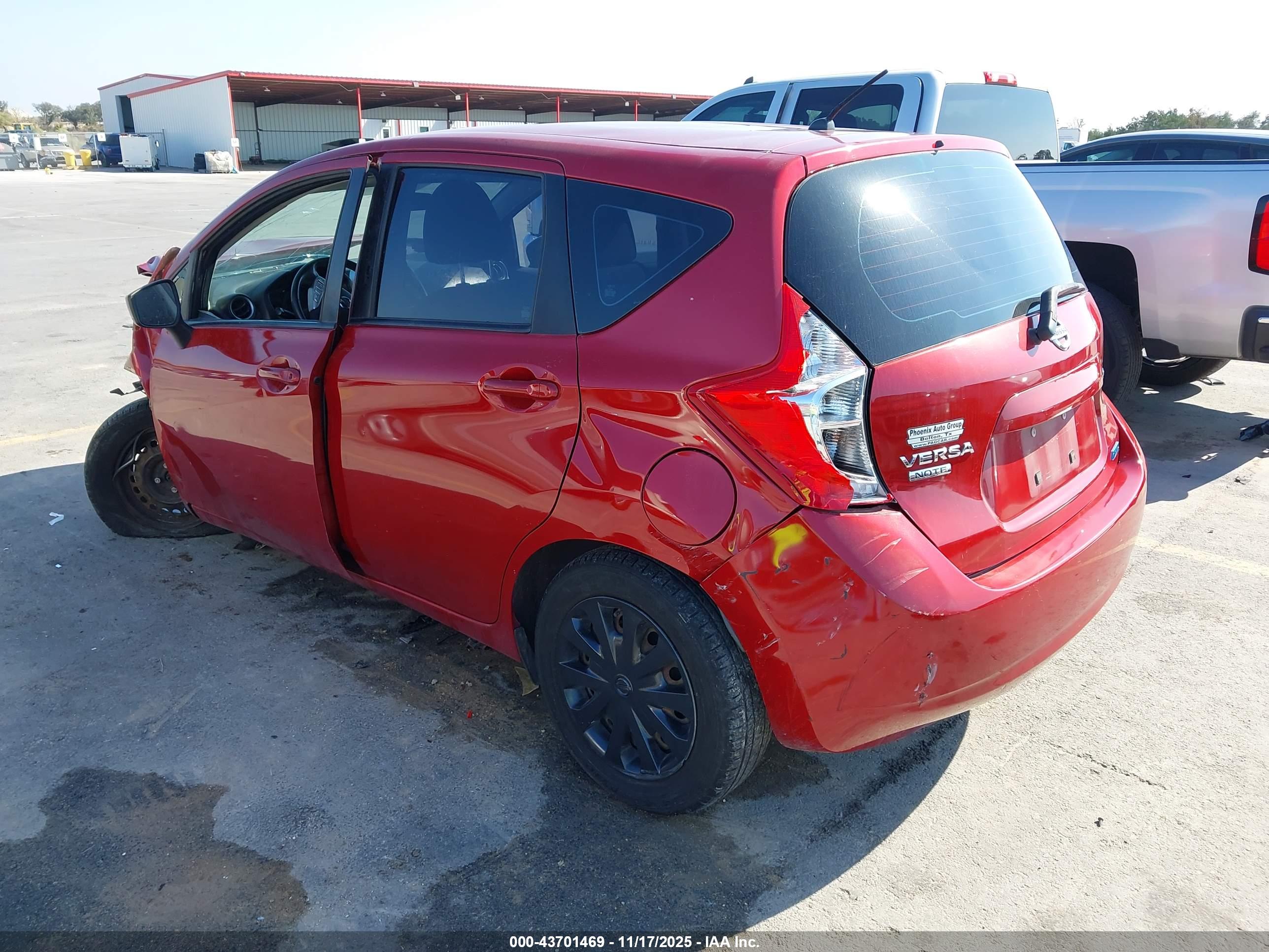 NISSAN VERSA image 3