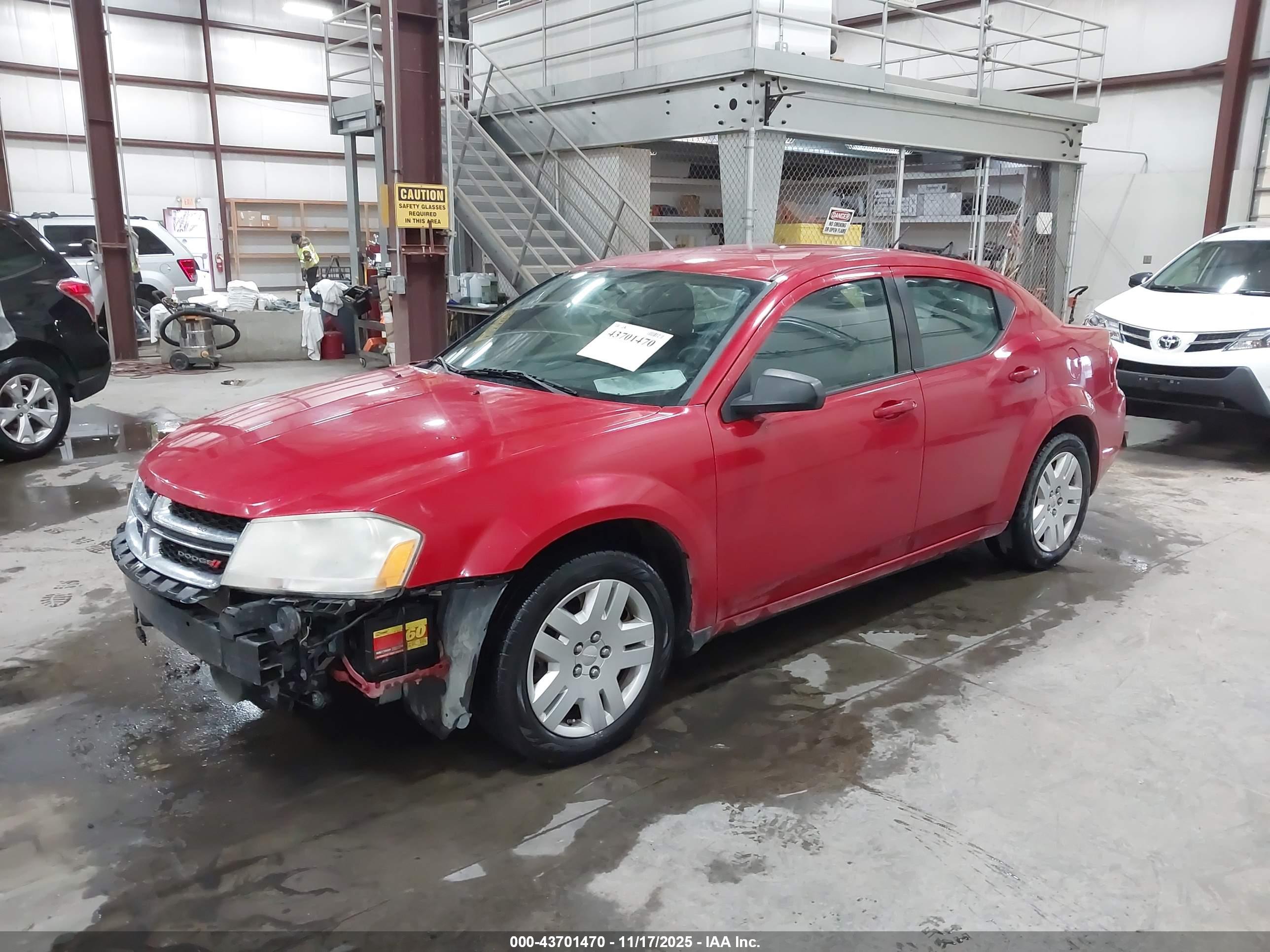 DODGE AVENGER image 2